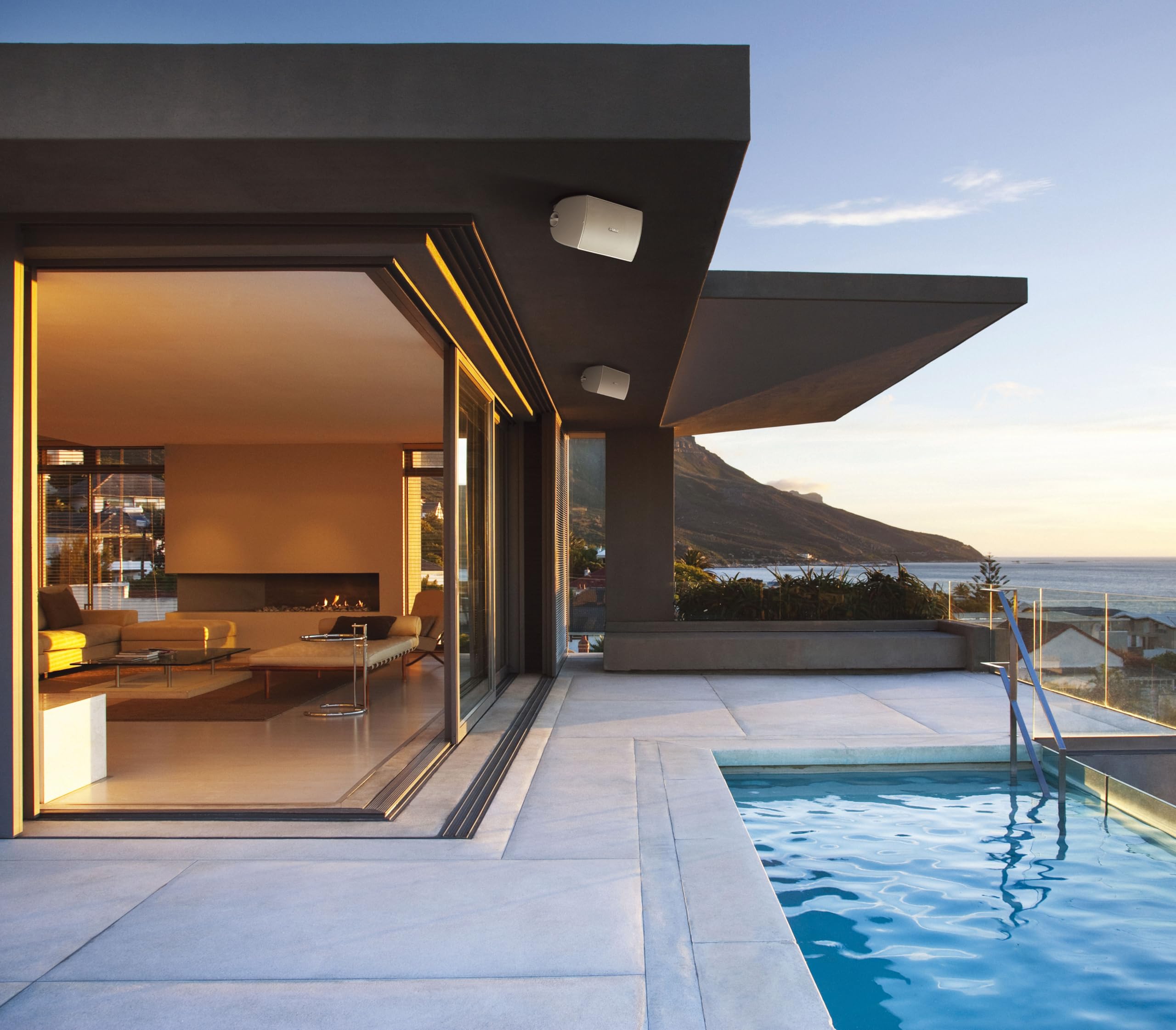 Yamaha Ns-Aw294Bl Indoor/Outdoor 2-Way Speakers (Black,2)