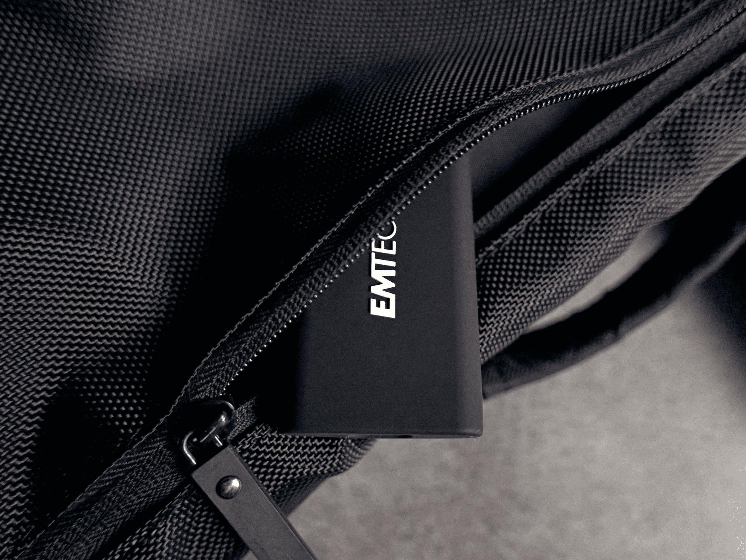 Emtec 512Gb X210 Elite Sata Iii Portable Solid State Drive (Ssd) With Nand Technology Ecssd512Gx210