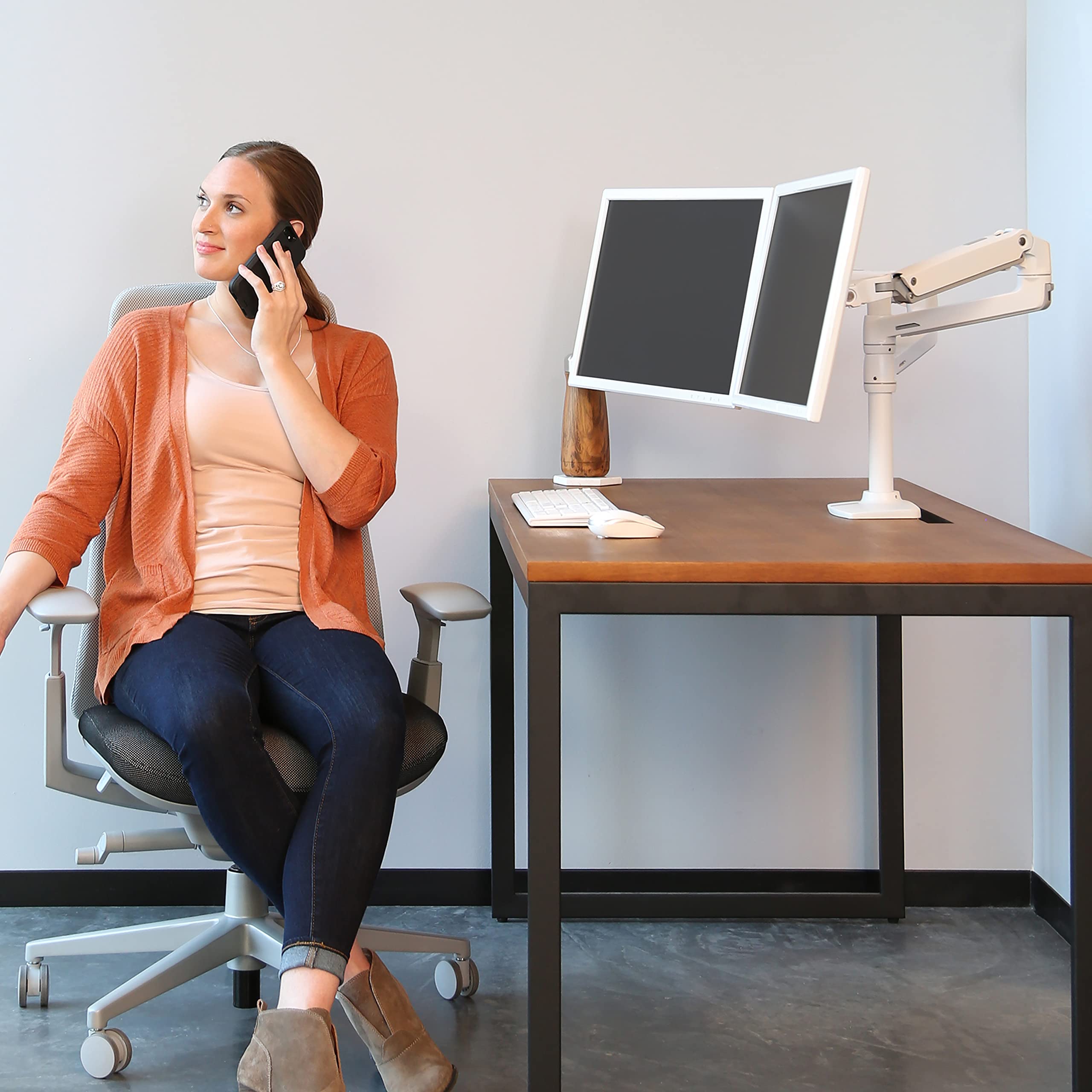 Ergotron � LX Vertical Stacking Dual Monitor Arm, VESA Desk Mount � for 2 Monitors Up to 24 Inches, 7 to 20 lbs Each � White