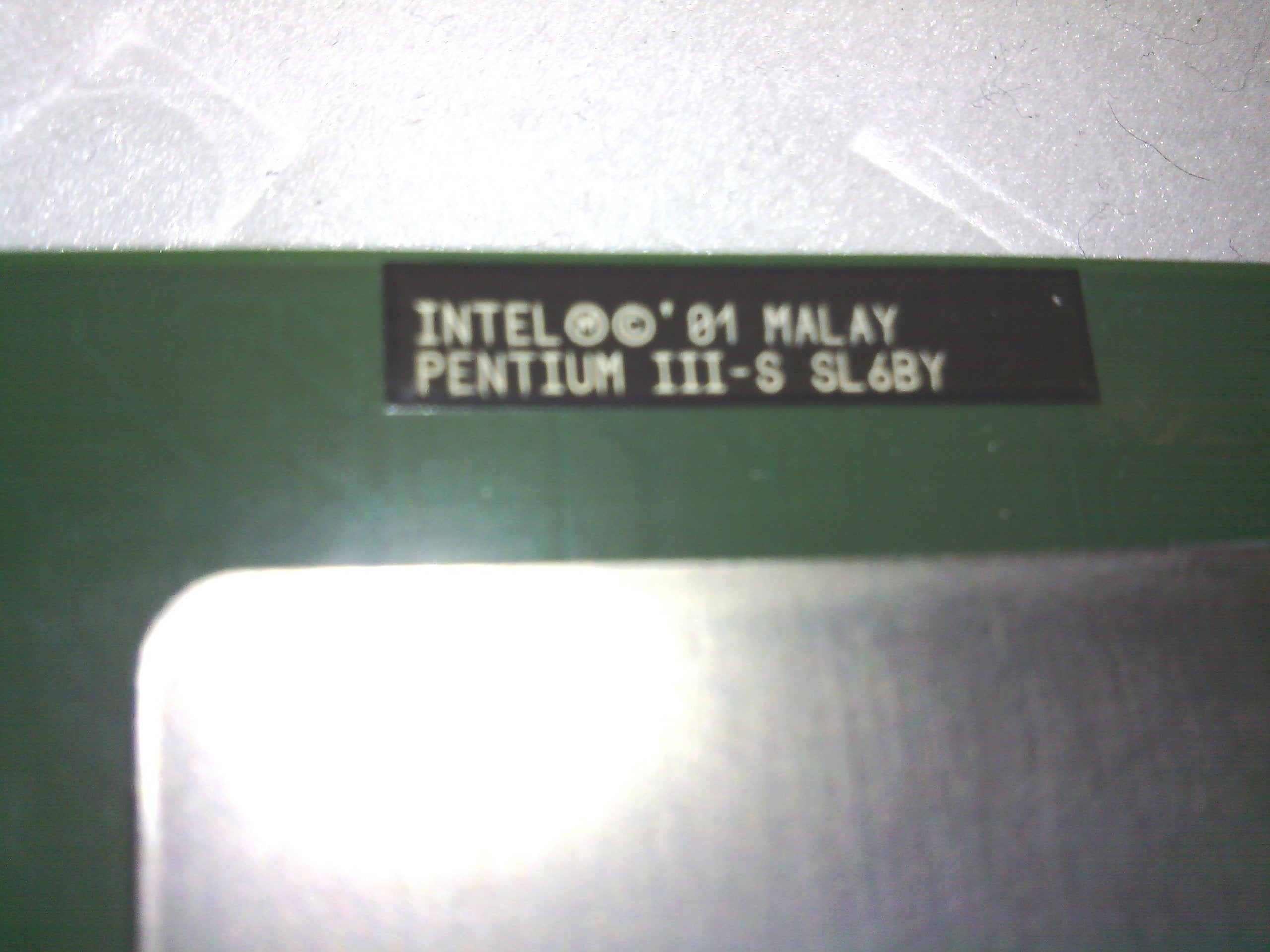 Intel   Intel Piii 1.4Ghz/512/133 Cpu   Sl6By