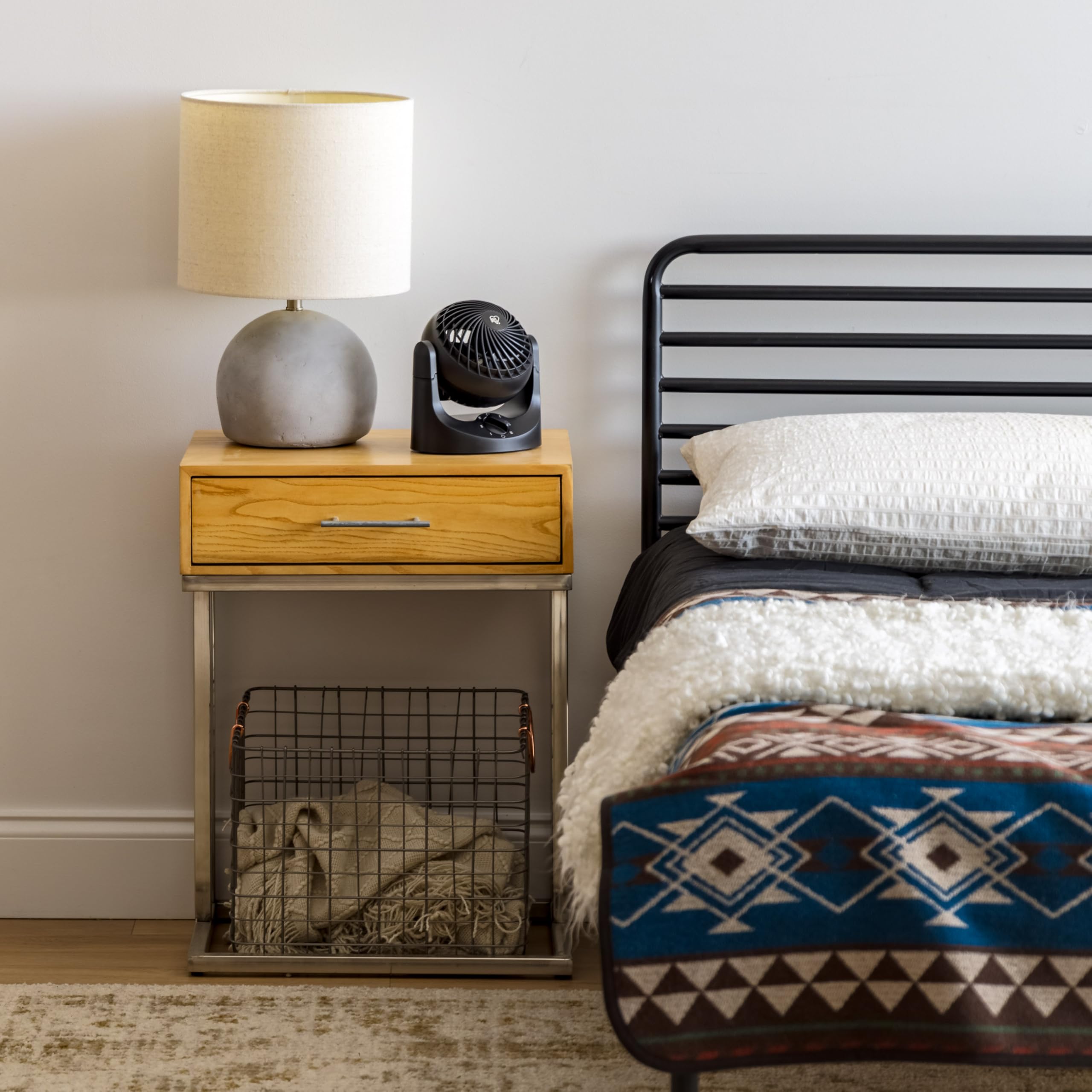 Iris Usa Woozoo Fan, Small Desk Fan, 3 Speeds, 32Ft Max Air Distance, Mini Fan 7 Inches, 112 Adjustable Tilt, 27.5 Db Low Noise,