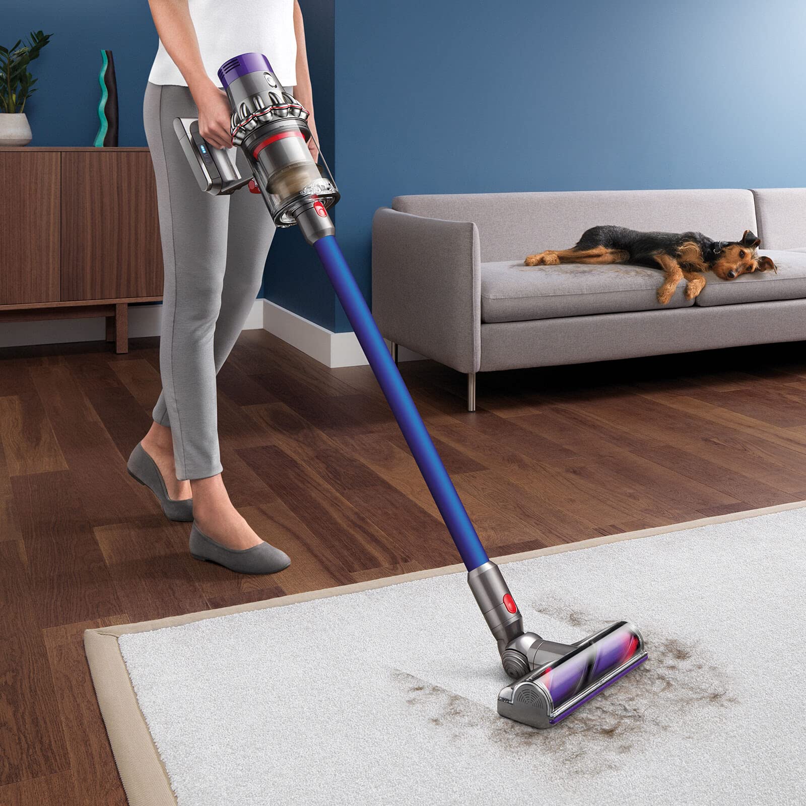 Dyson Cyclone V10 Vacuum, Blue