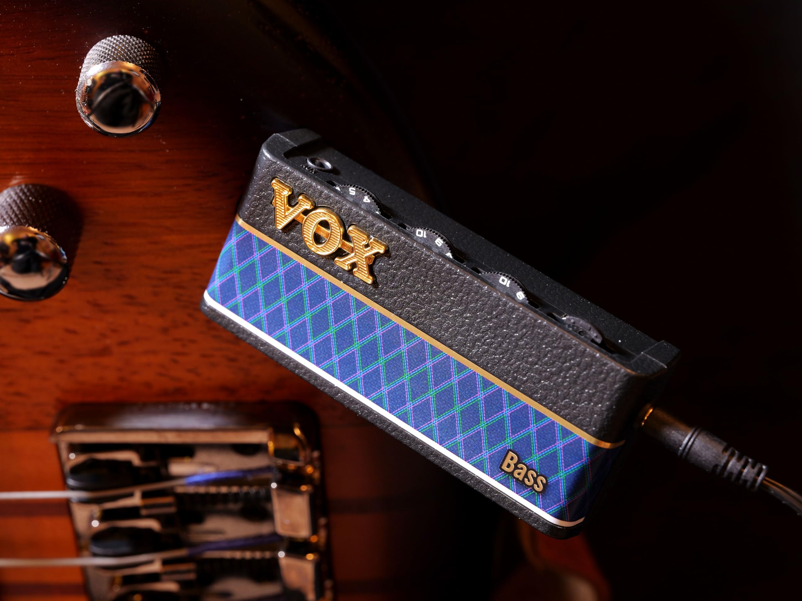 Vox Amplug 3 Bass Compact Bass Headphone Amplifier W/ Built-In Fx And Speaker Emulation
