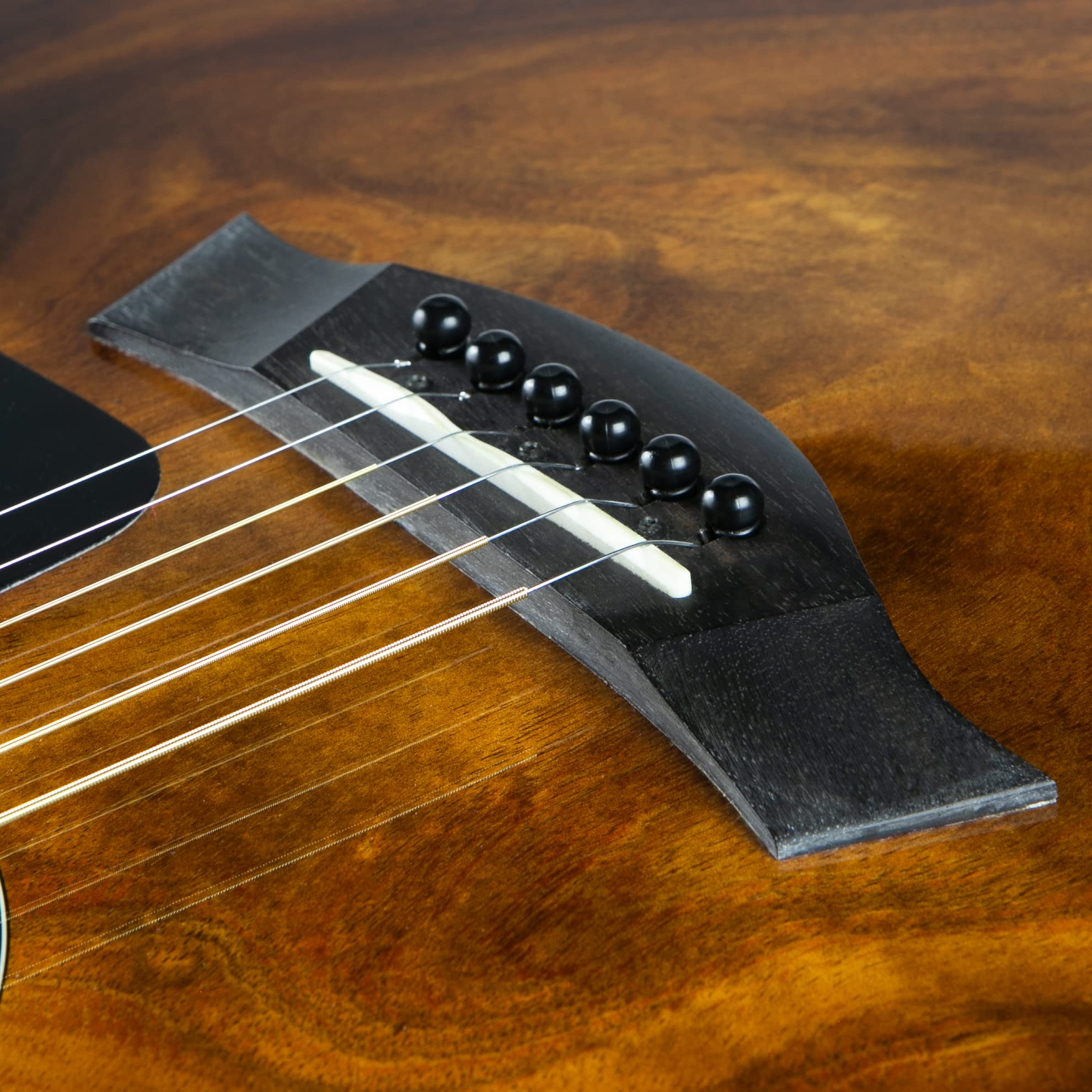 Ghs Strings   Contact Core Bright Bronze Acoustic Guitar Strings   Model: Ccbb40   Medium Gauge   .013 .056