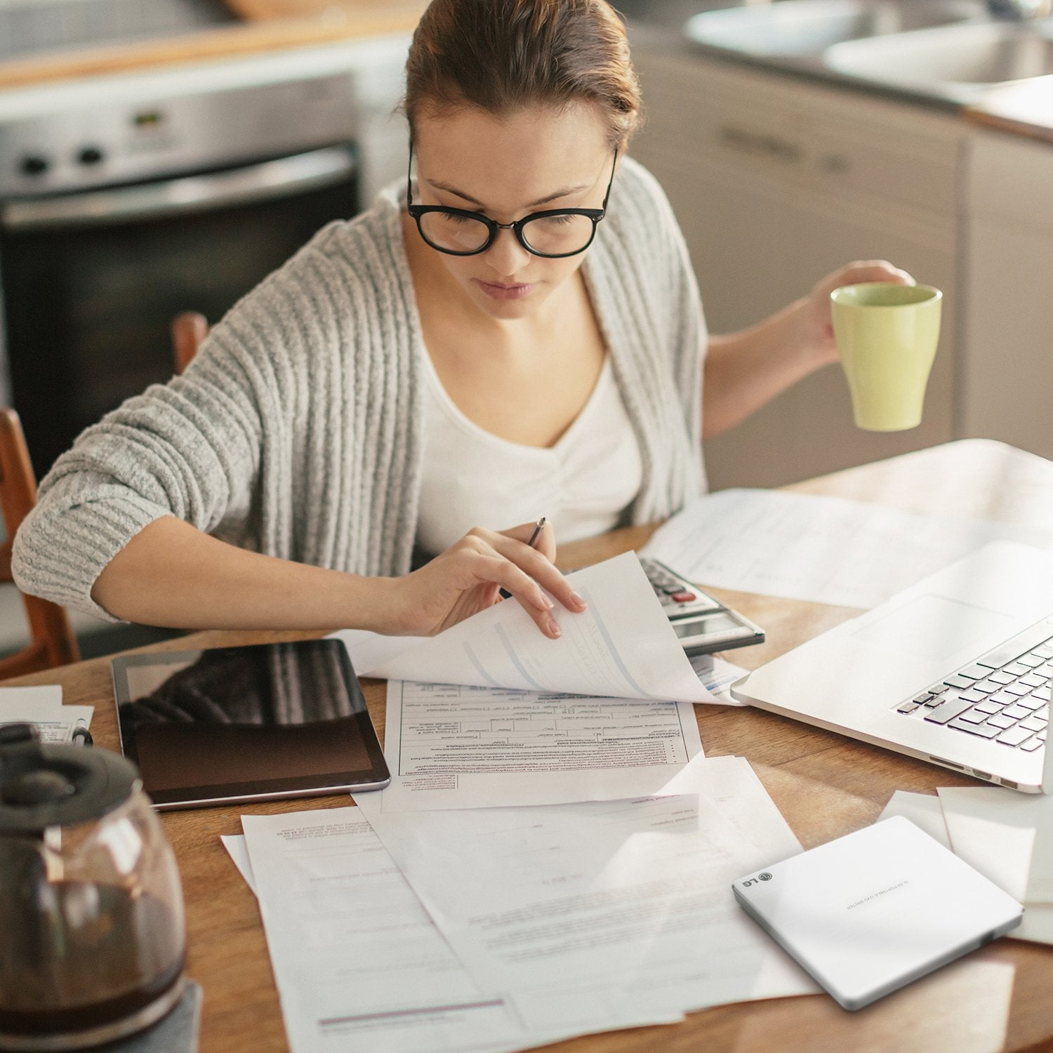 Lg Electronics 8X Usb 2.0 Super Multi Ultra Slim Portable Dvd+/ Rw External Drive With M Disc Support, Retail (Silver) Gp60Ns50