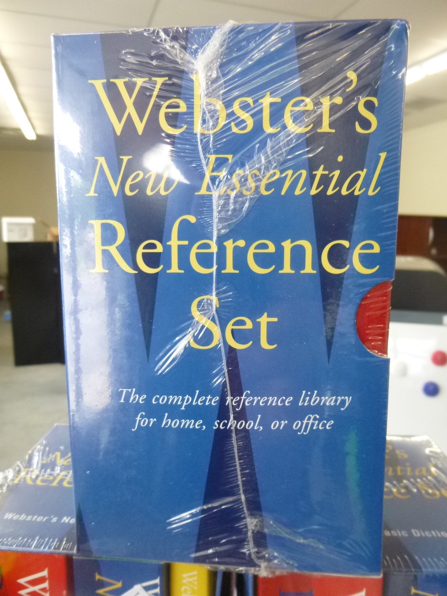 Houghton Mifflin 1020842 Webster Feets New Essential Reference Three Book Desk Set, Paperback (Hou1020842)