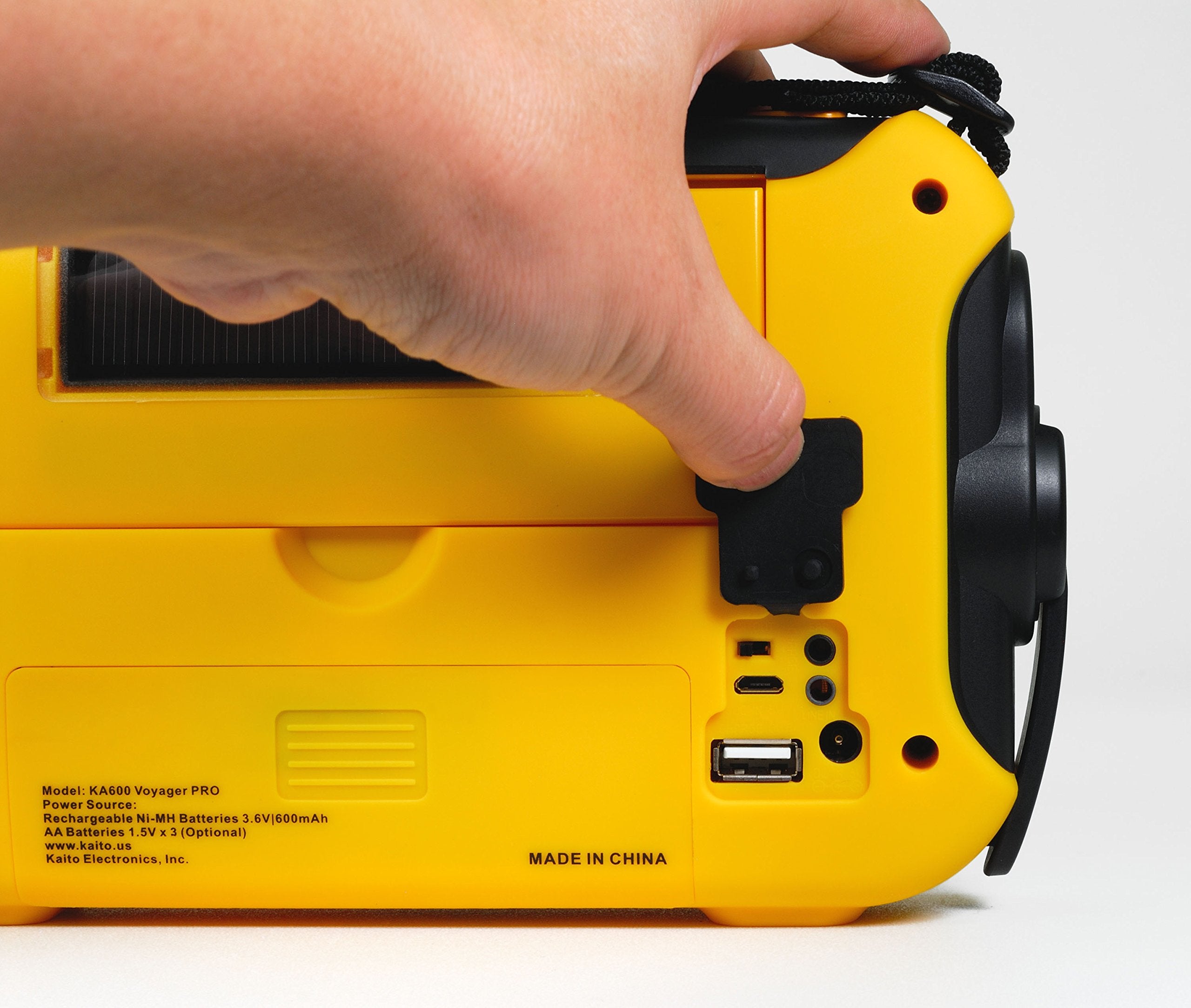 Kaito Voyager Pro Ka600 Digital Solar Dynamo Crank Wind Up Am/Fm/Lw/Sw & Noaa Weather Emergency Radio With Alert, Rds & Smart Ph