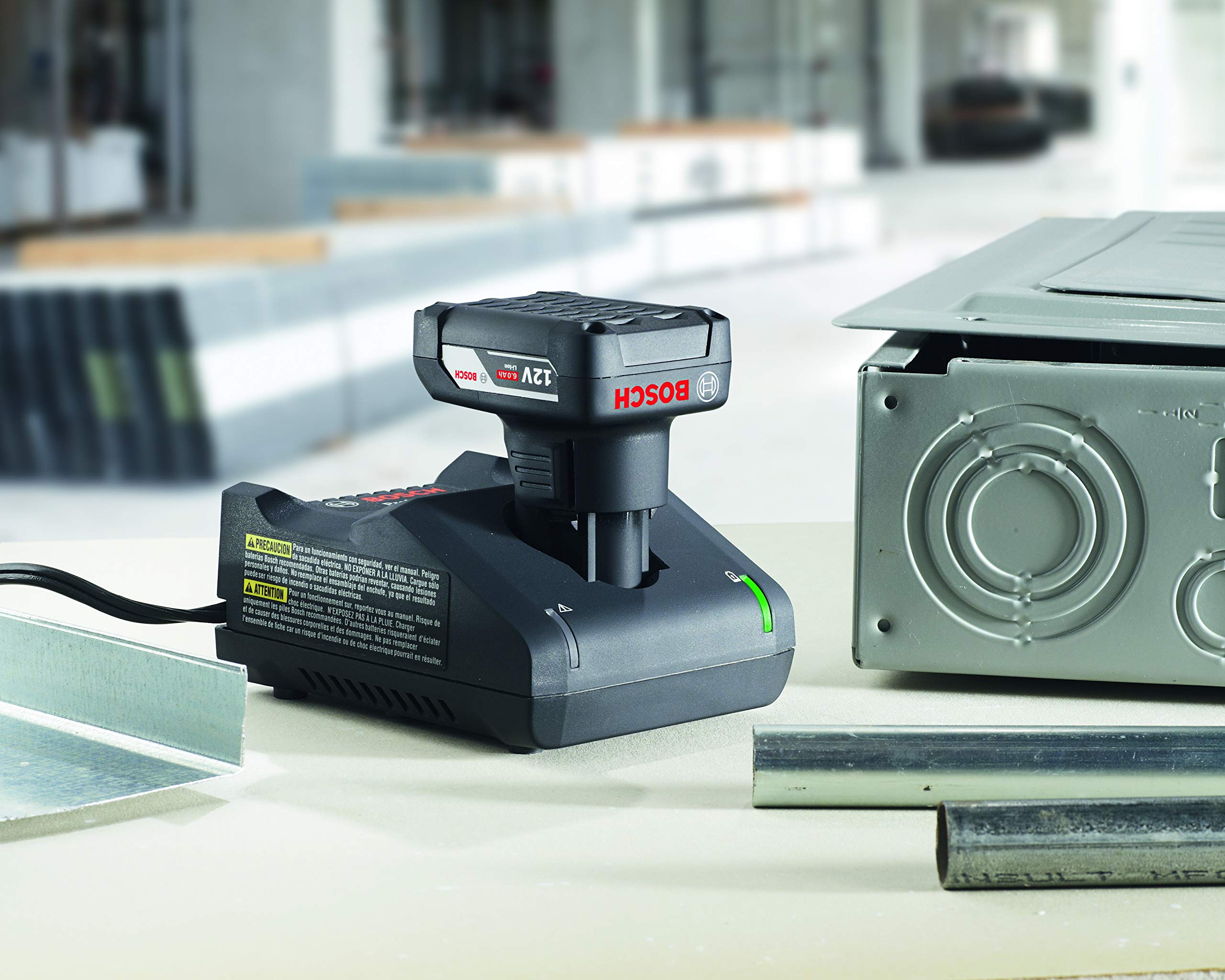 Bosch Gal12V 40 12V Max Lithium Ion Battery Charger