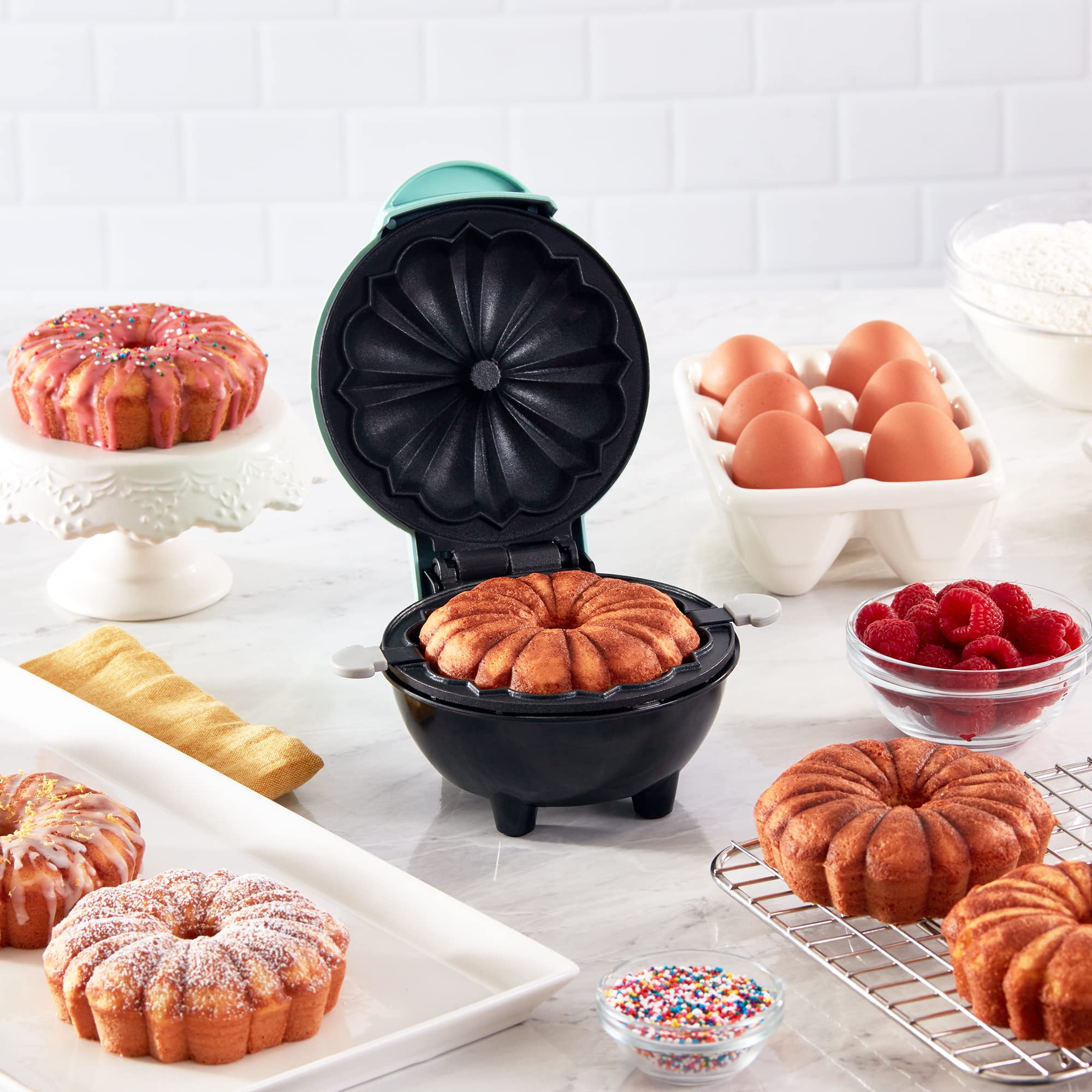 Mini Bundt� Cake Maker Aqua