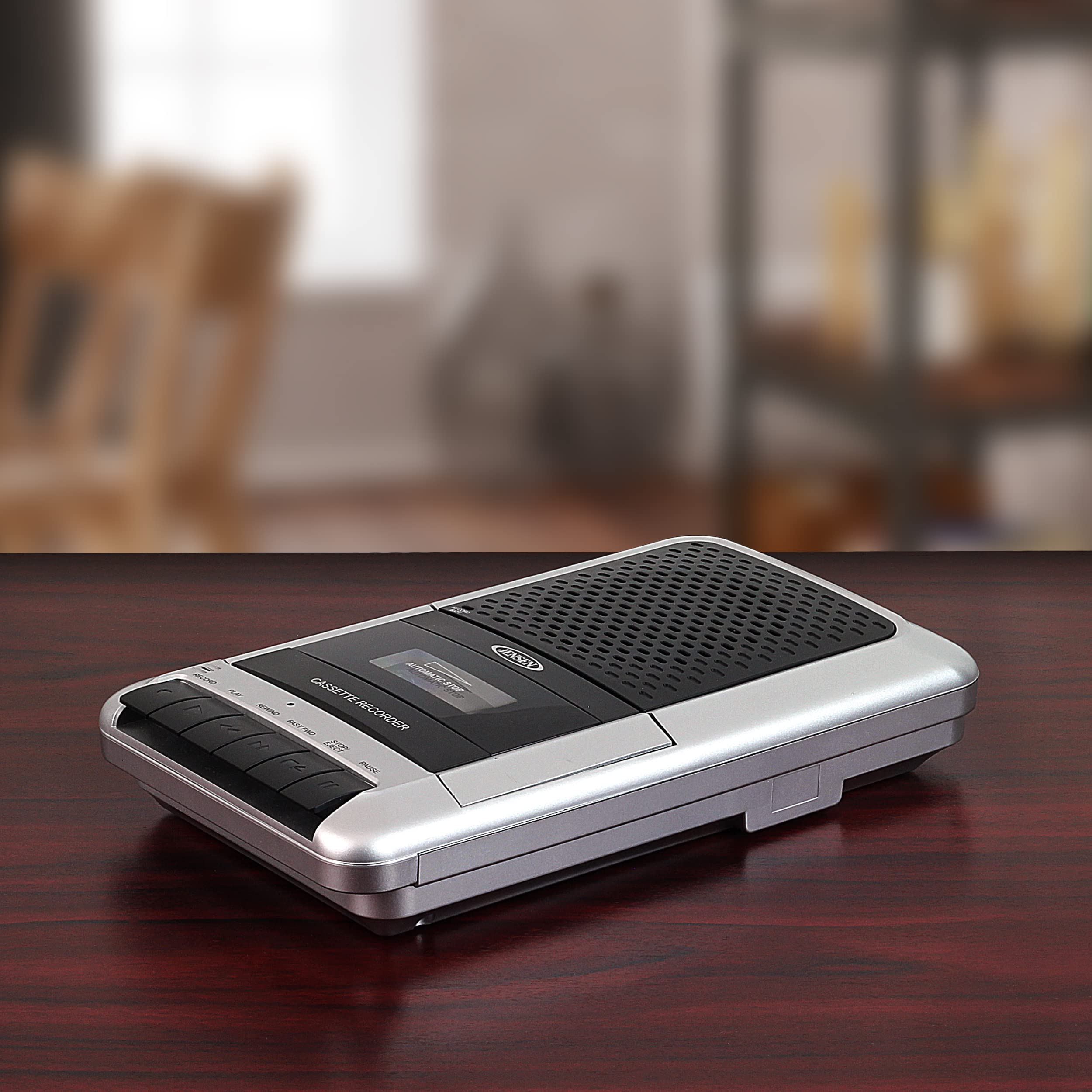 Jensen    Cassette Player/Recorder