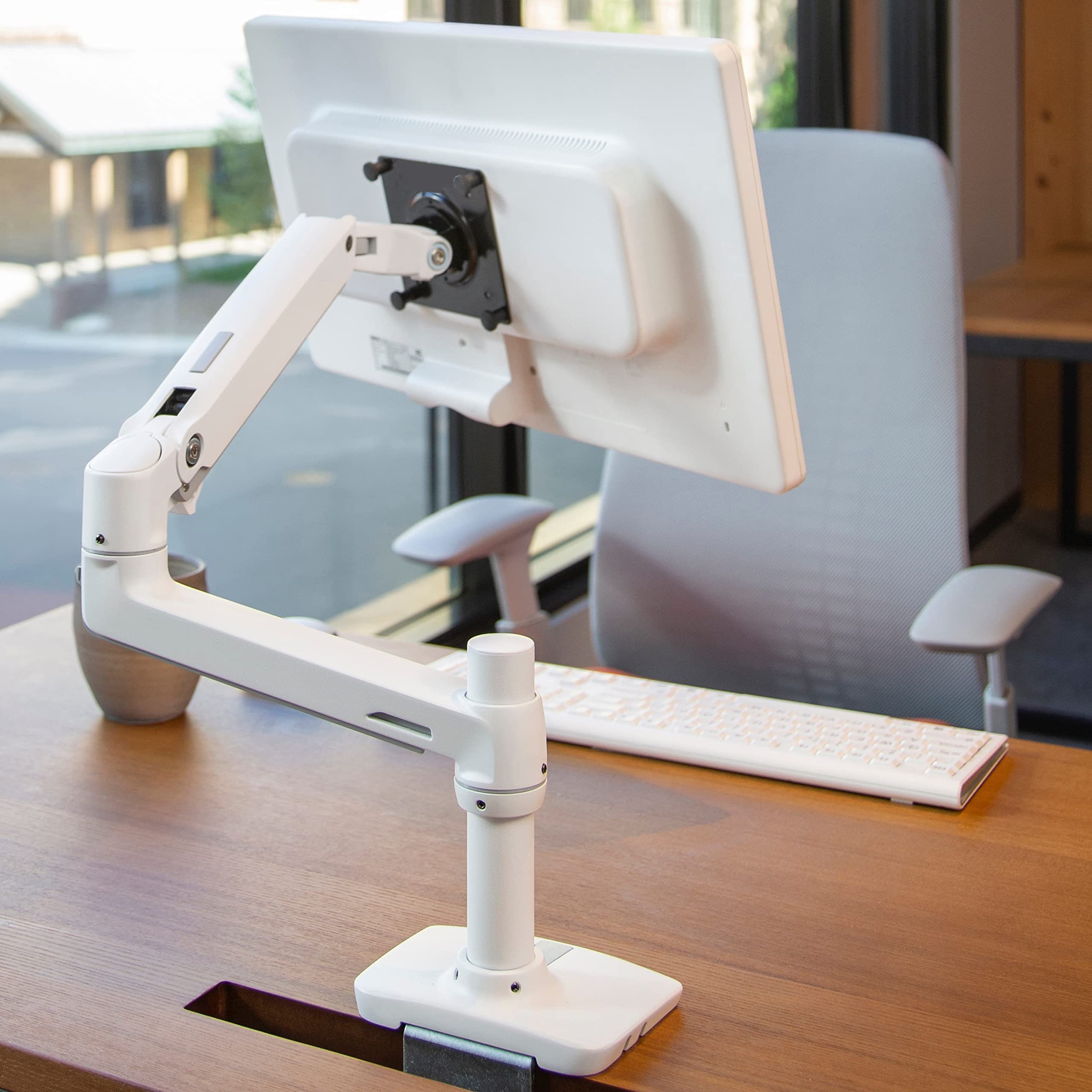 Ergotron � LX Premium Monitor Arm, Single Monitor Desk Mount � fits Flat Curved Ultrawide Computer Monitors up to 34 Inches, 7 to 25 lbs, VESA 75x75mm or 100x100mm � White