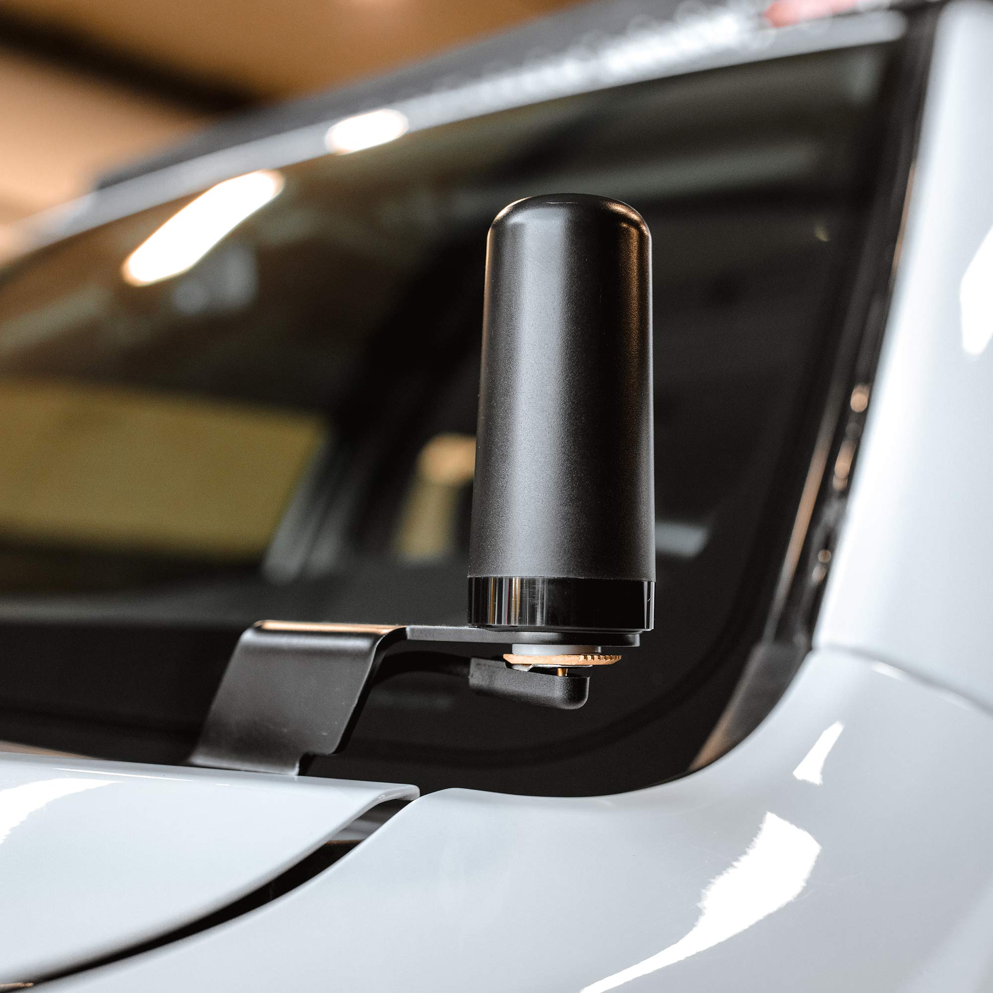 Midland � Mxta24 Low Profile Antenna Cable With Nmo Connector � Cb Antenna Cable Extension � 6 Meters (19 Ft) With Removable Uhf Connection