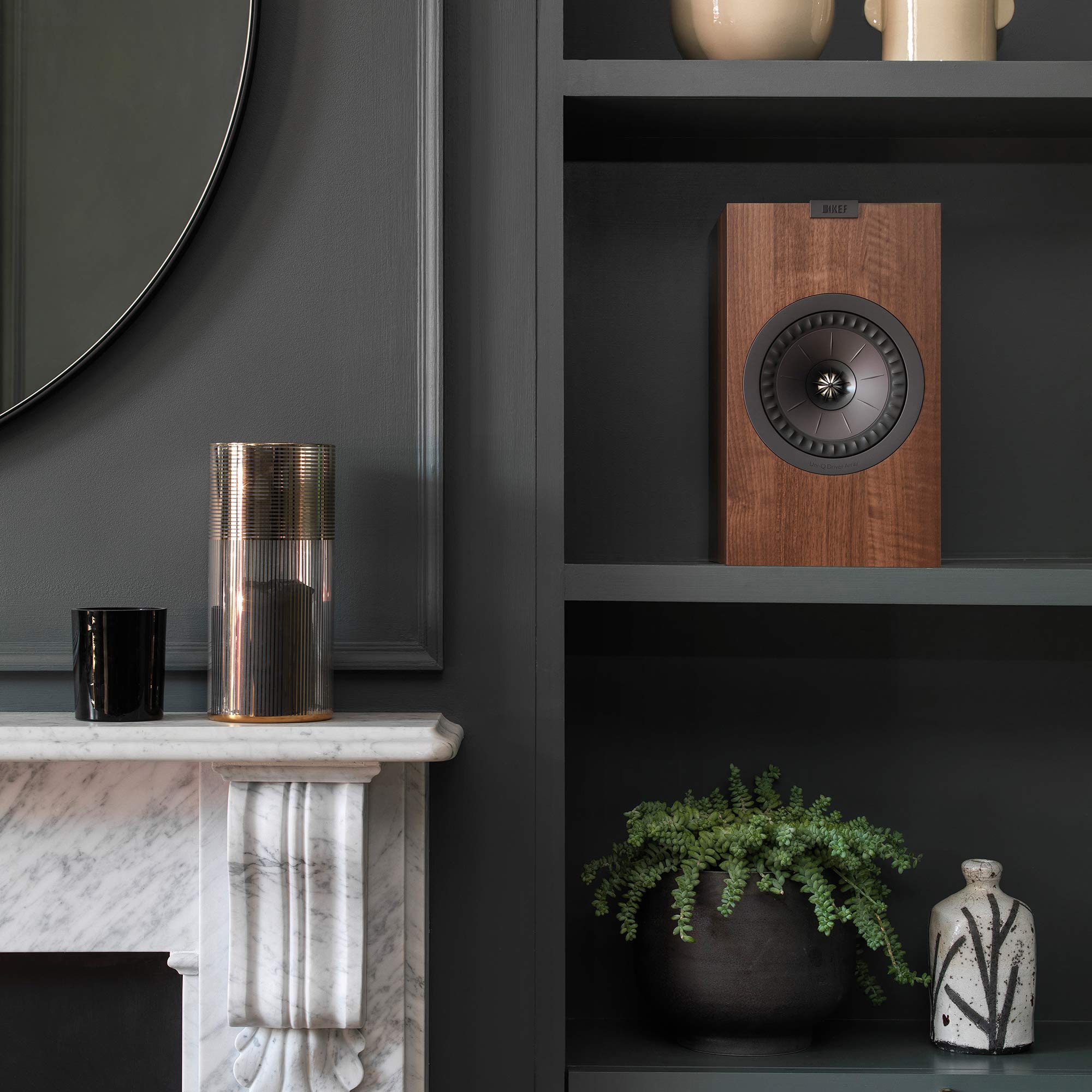 Kef Q350 Bookshelf Speakers - Pair (Walnut)