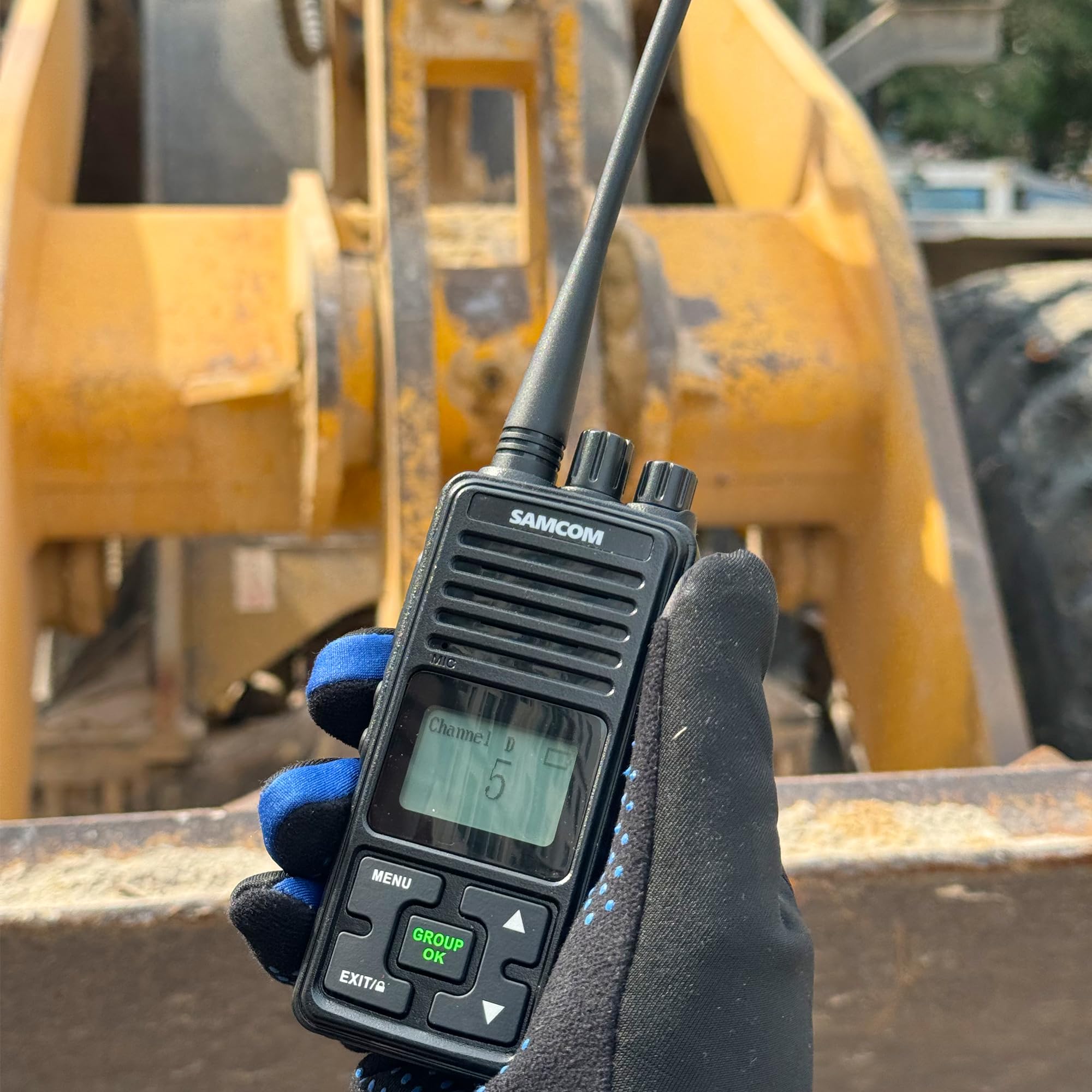 Samcom Long Range Two Way Radios 3000Mah High Power 2 Way Radios Rechargeable, 2 Watts Uhf Walkie Talkies For Adults With Earpiece, Group Ptt Button Programmed Business Radios, 9 Pcs