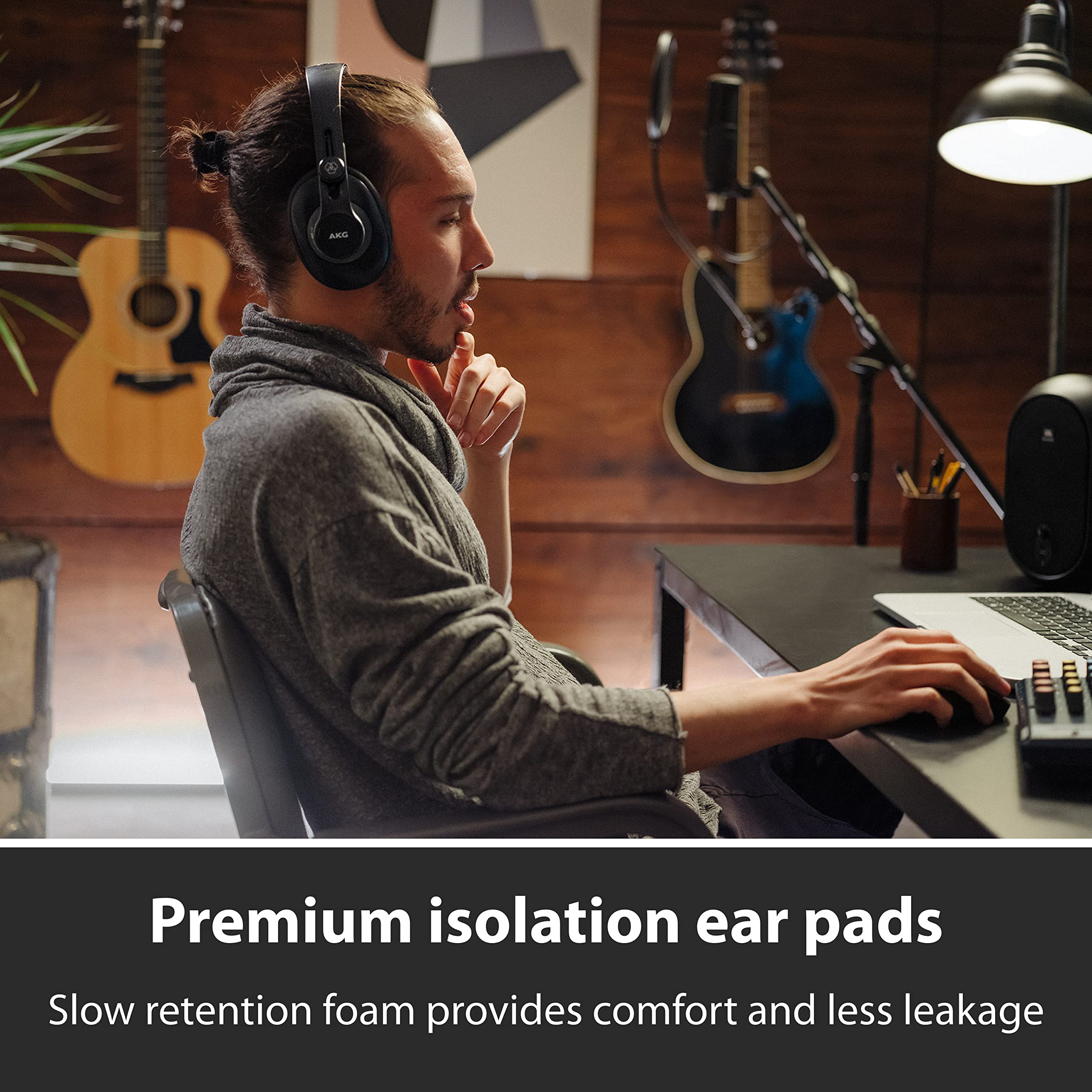 Akg K371 Closed Over Ear Studio Folding Headphones   Black