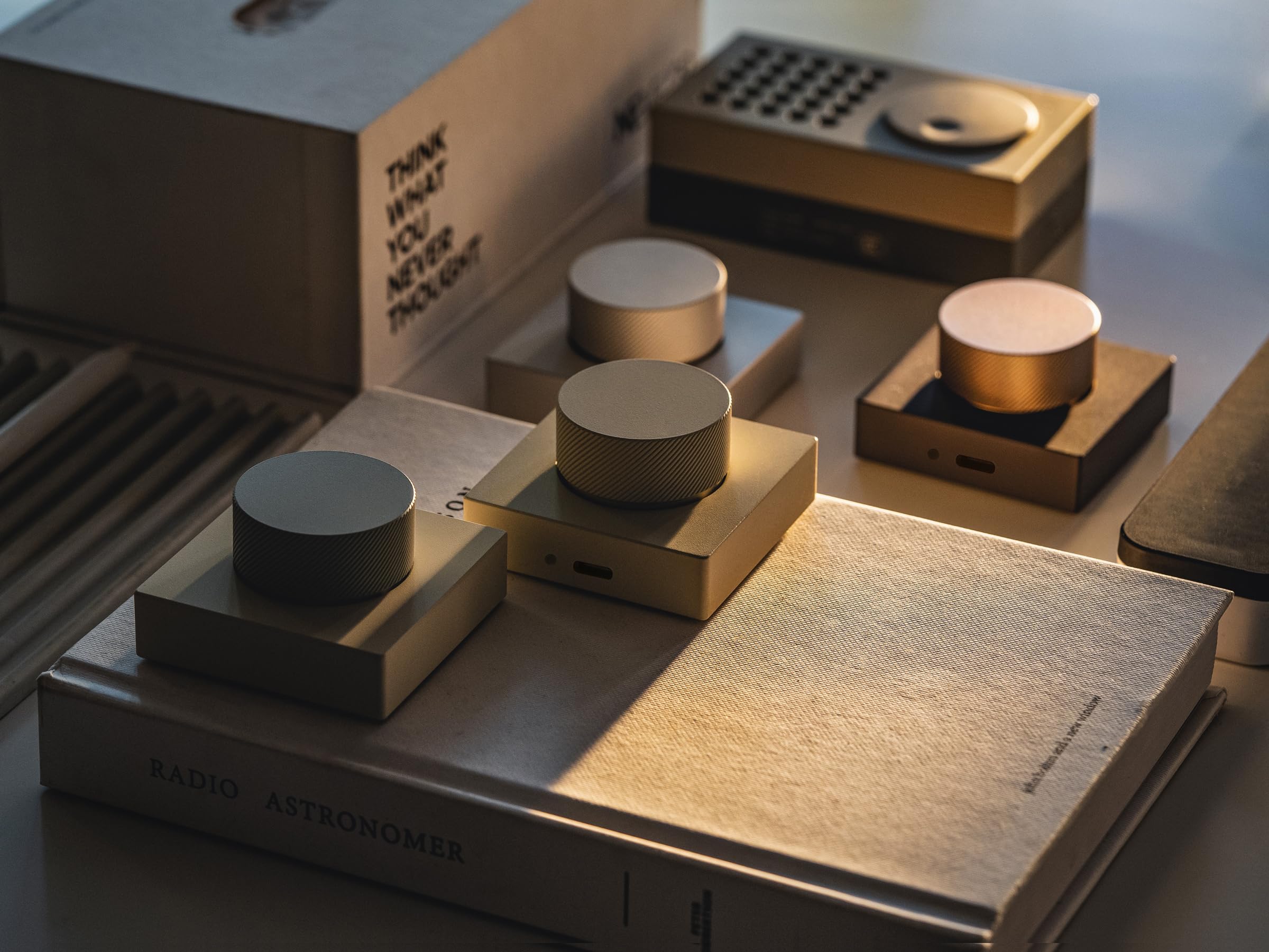 Bluetooth Media Control Knob, Controller For Pc/Gaming/Home Audio/Desktop,Multi-Function Button With Adjustment,Wireless Volume