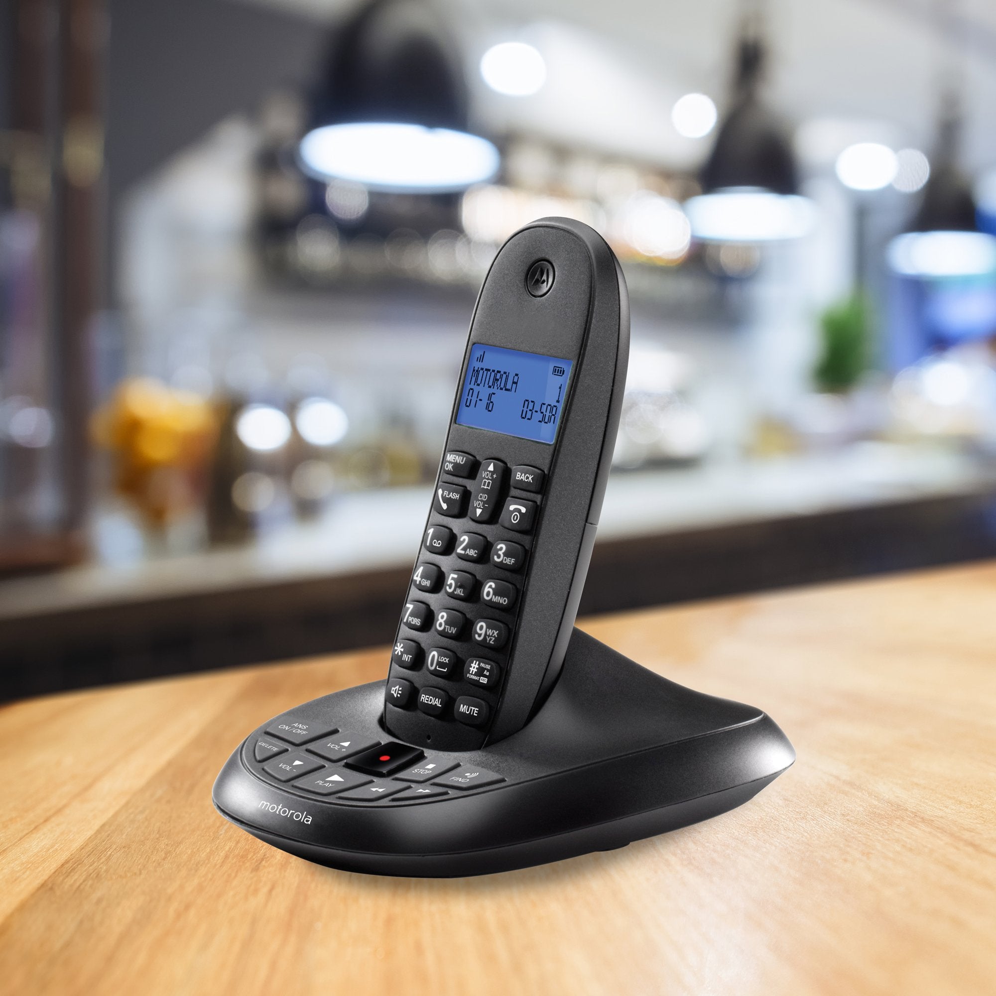 Motorola Dect 6.0 Digital Cordless Home Phone With Answering Machine And Three Handsets C1013Lx