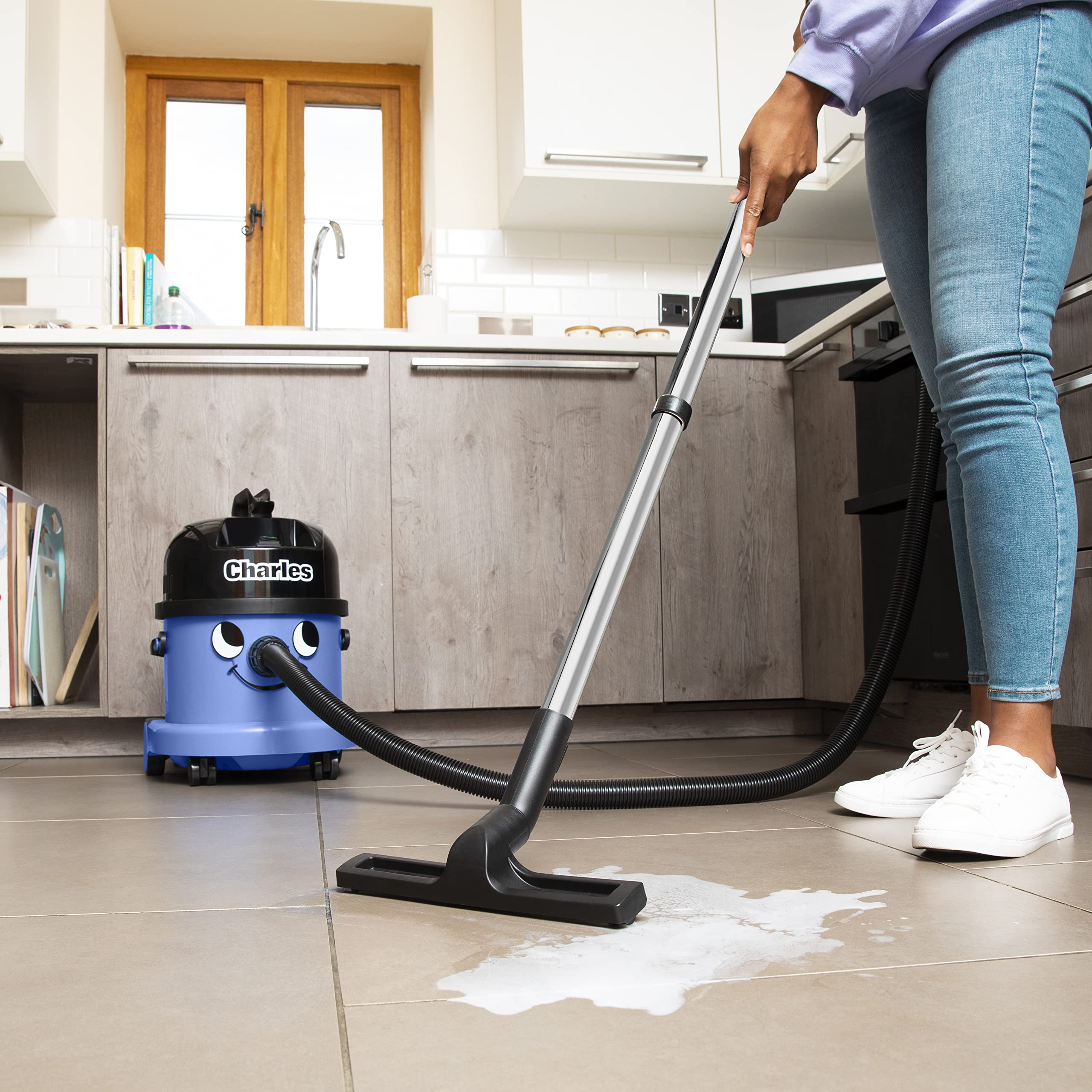 Numatic Charles Vacum Clean Cvc370 240V