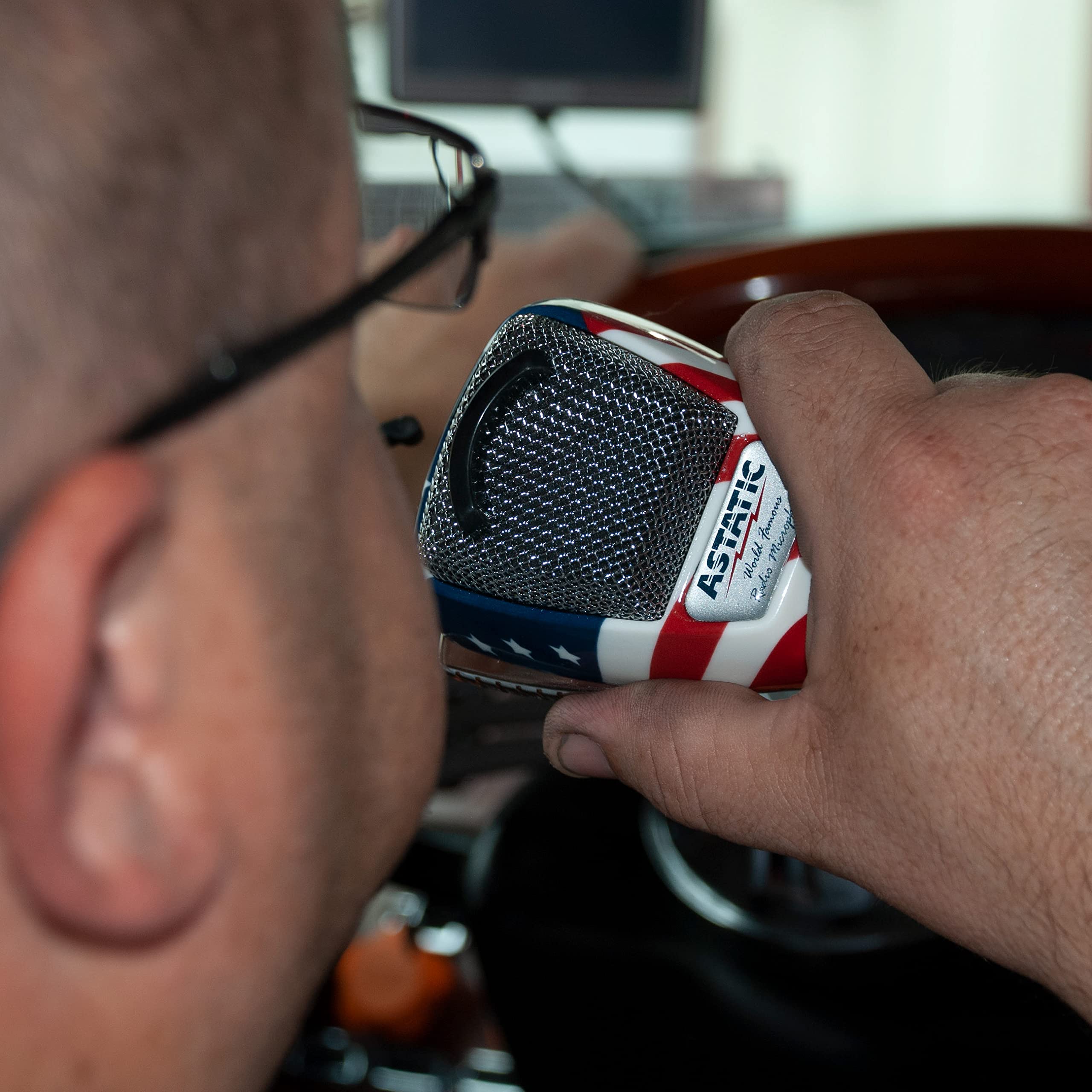 Astatic 302 10309 Stars N' Stripes Noise Canceling 4 Pin Cb Microphone