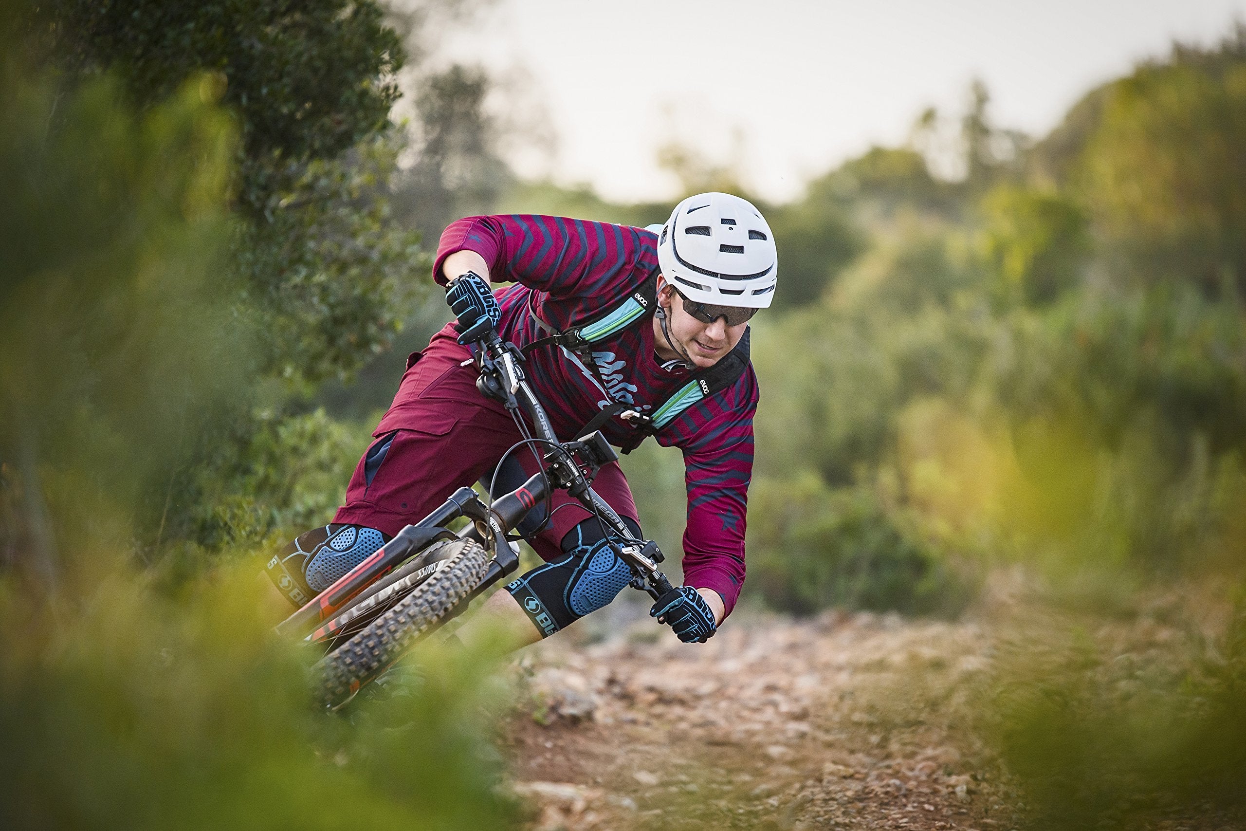 Tamron A025C Sp 70-200Mm F/2.8 Di Vc Usd G2 For Canon Digital Slr Camera