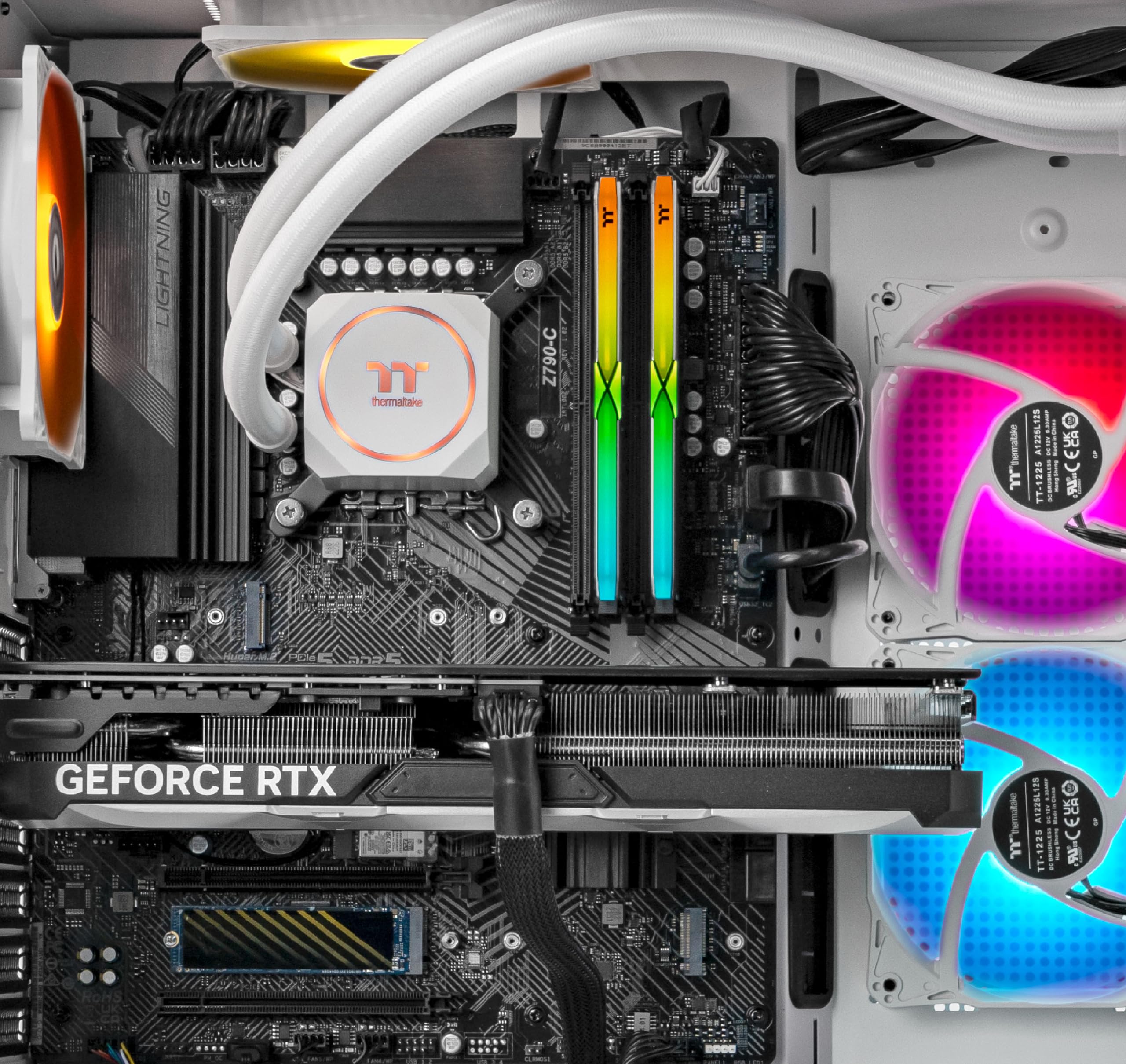 Thermaltake Lcgs Avalanche I477T Aio Liquid Cooled Cpu Gaming Desktop (Intel Core I7 13700Kf, 32Gb Ddr5 5600Mt/S, Nvidia Geforce