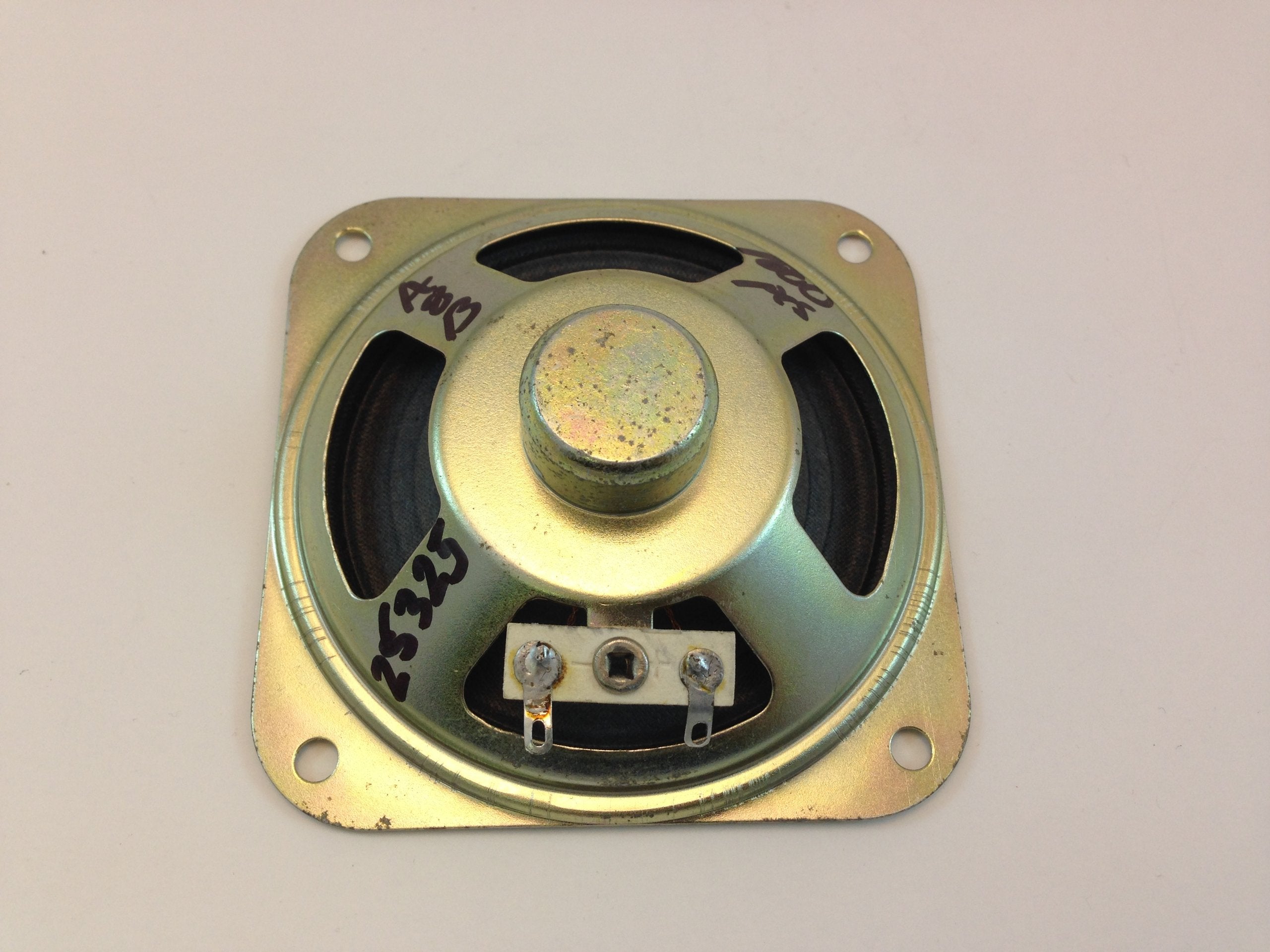 3' Replacement Speaker, Button Magnet, 3 Watts @ 8 Ohms