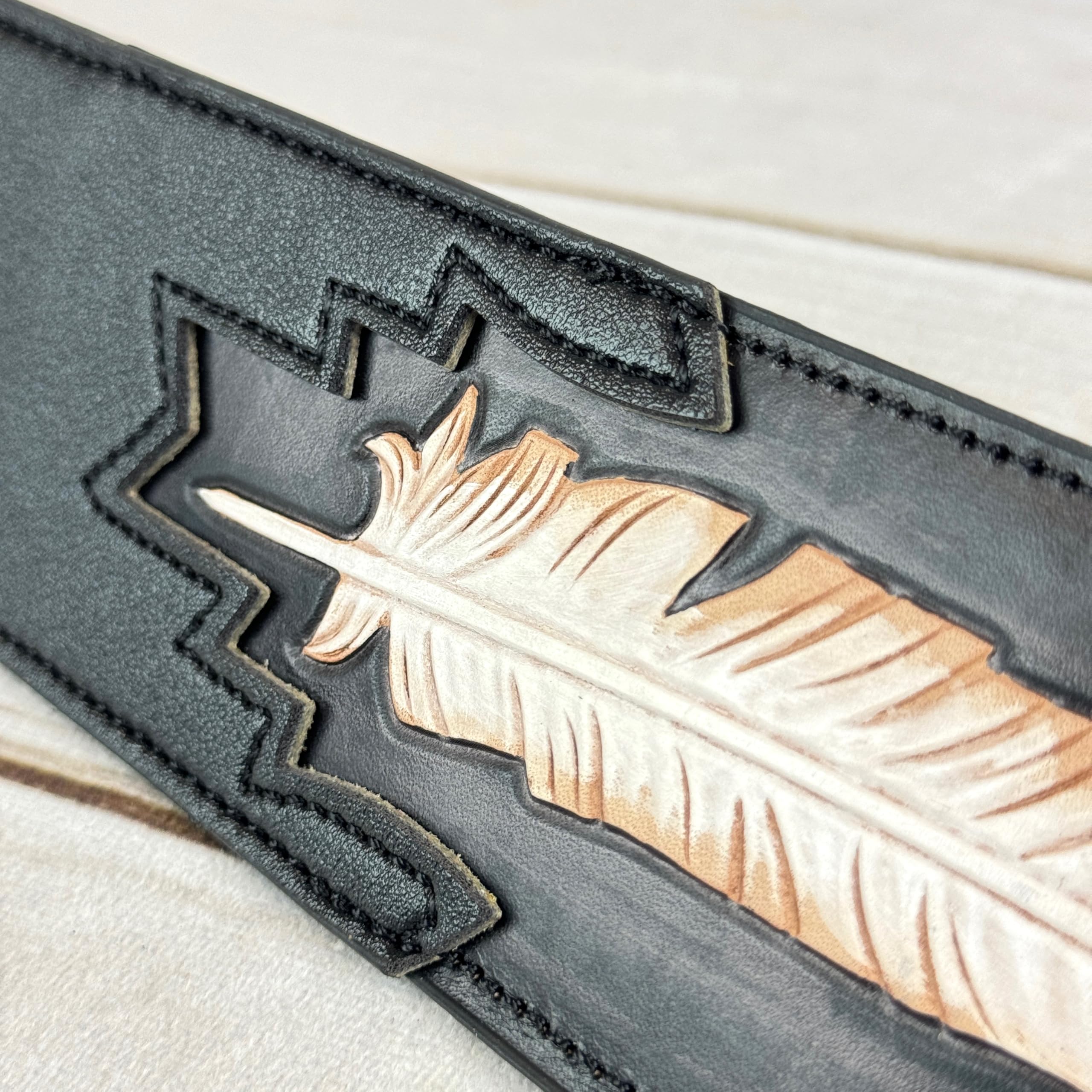 Walker & Williams Cvg 115 Black Leather Padded Guitar Strap Hand Tooled Feather For Acoustic, Electric, And Bass Guitars