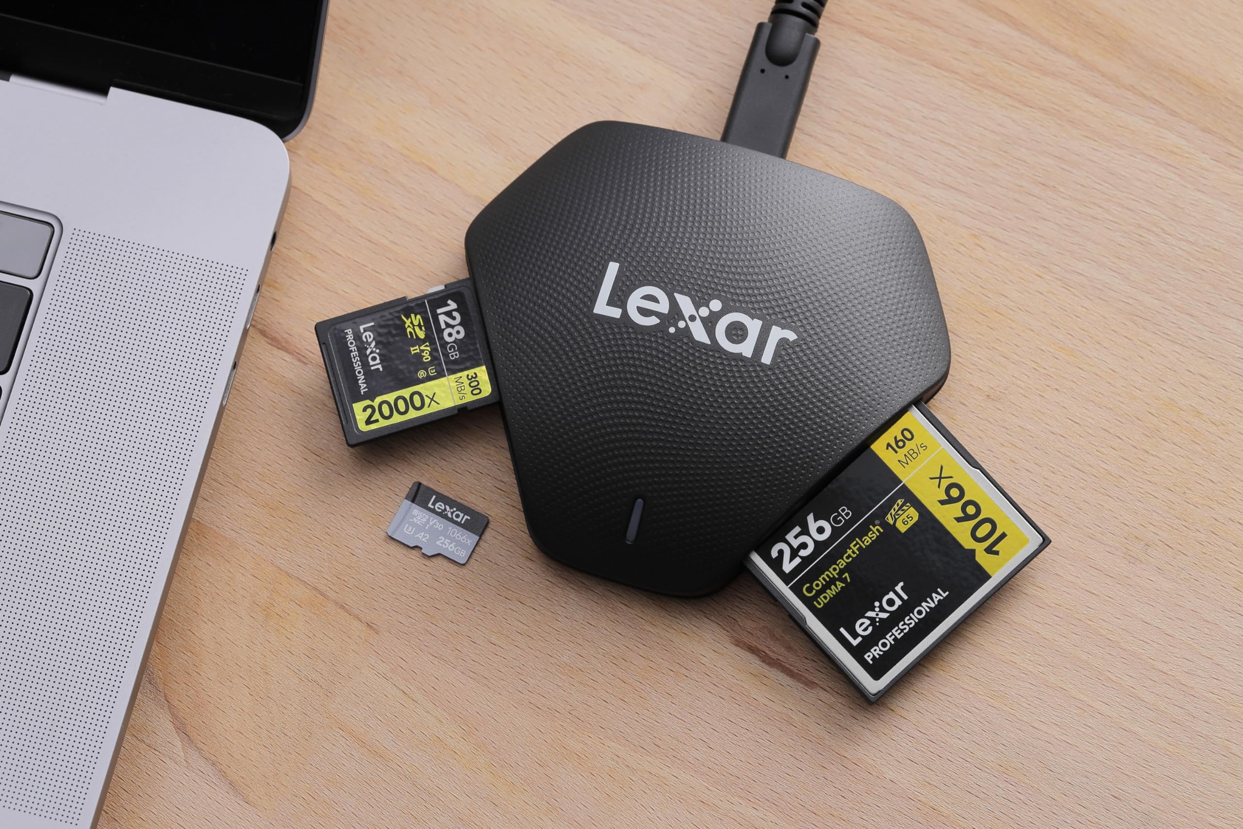 Lexar Professional Multi-Card 3-In-1 Usb 3.1 Reader, Supports Sd, Microsd And Cf Cards (Lrw500Urbna)