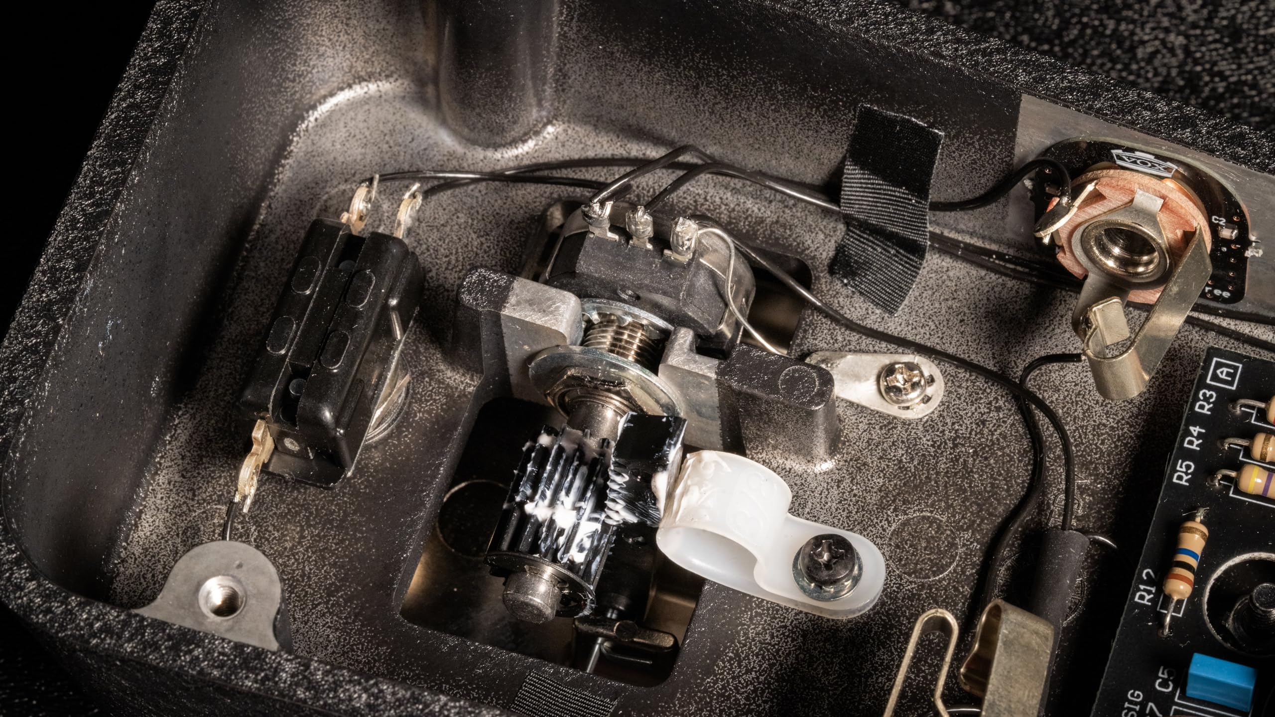 Vox The Real Mccoy Vrm 1 Limited Edition Wah Guitar Effects Pedal W/Treadle And Battery Powered Operation   Chrome