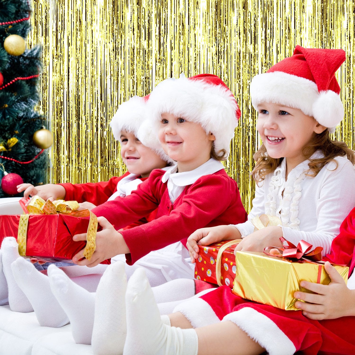 4 Pack Foil Curtains Metallic Fringe Curtains Shimmer Curtain For Birthday Wedding Disco Party Decorations (Gold)