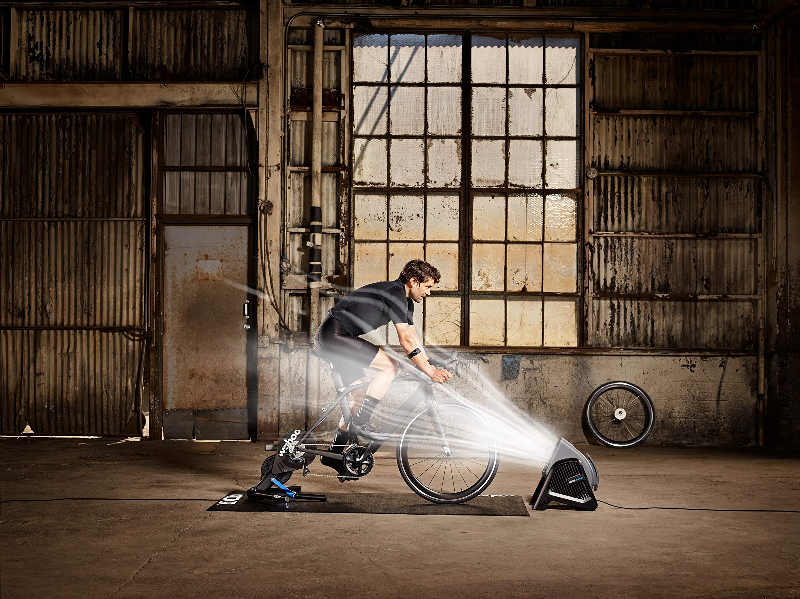 Wahoo Kickr Headwind Heartrate/Speed Controlled Cycling Fan For Indoor Bike Trainers, Stationary/Spin Bikes, Cross Training,Blac