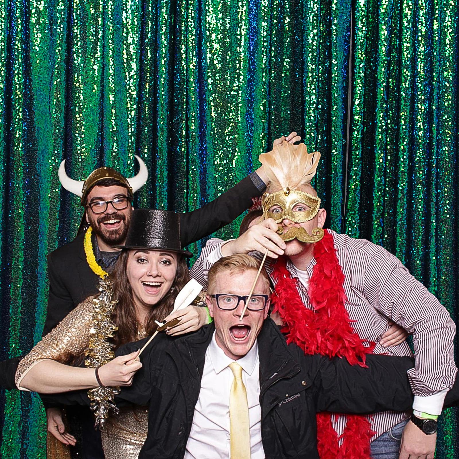 Duobao Sequin Backdrop Curtain 4Ftx7Ft Colorful Green Glitter Sequin Backdrop Wedding Ceremony Backdrop Sequin Shimmer Wall Background Baby Shower Background (4Ftx7Ft, Colorful Green)