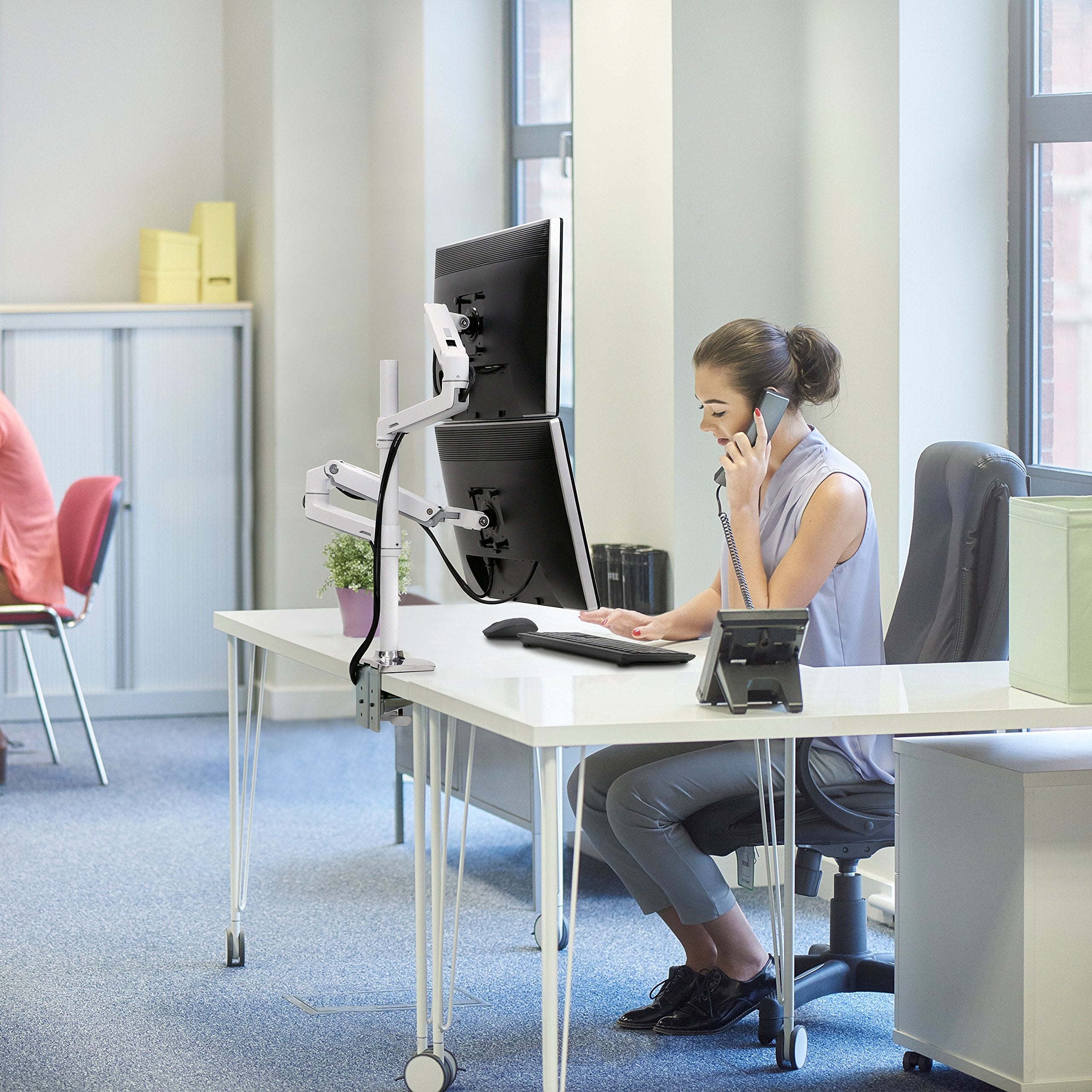 Ergotron � LX Vertical Stacking Dual Monitor Arm, VESA Desk Mount � for 2 Monitors Up to 40 Inches, 7 to 22 lbs Each � Tall Pole, White