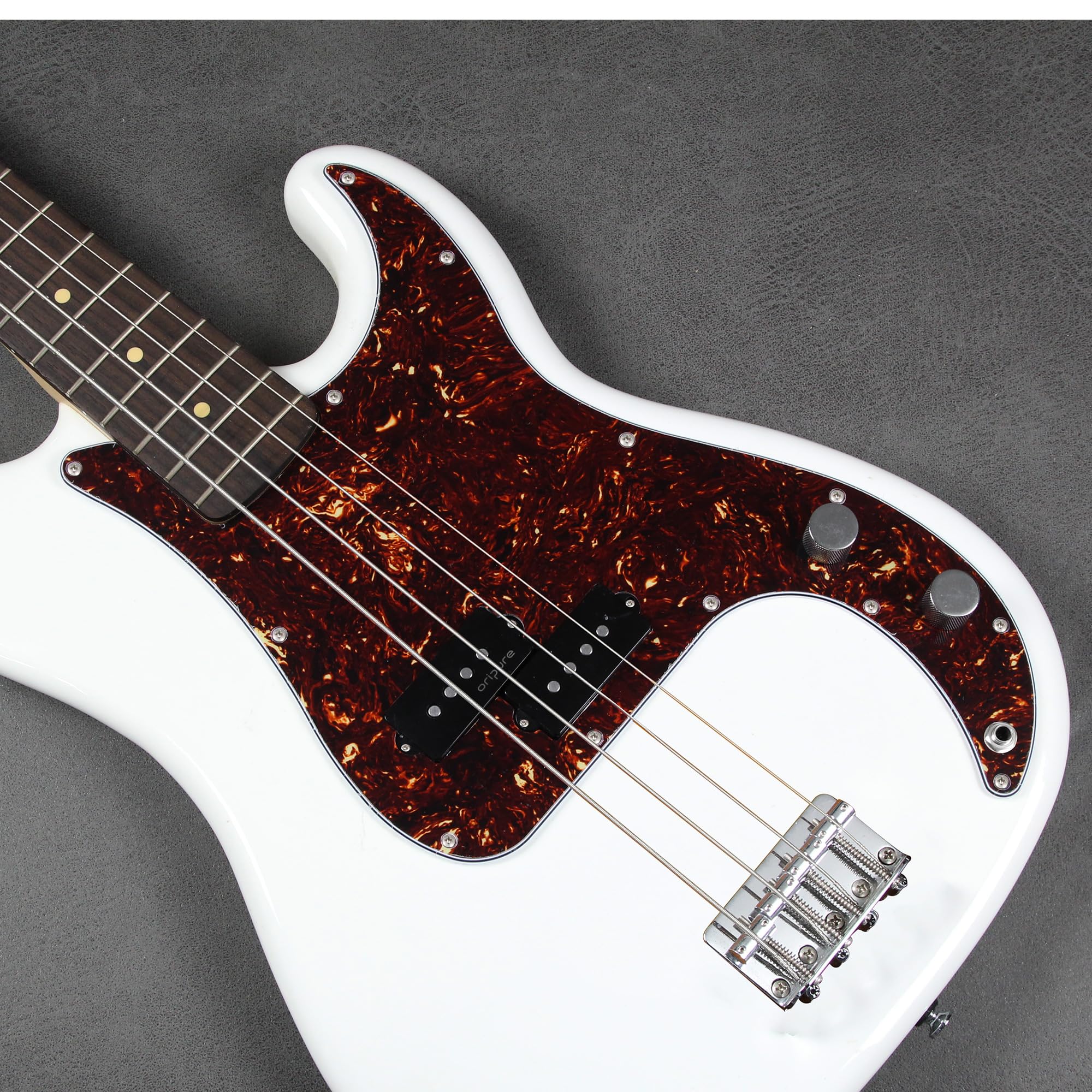 Fleor 13 Hole P Bass Pickguard Guitar Scratch Plate Pick Guard For 4 String Usa/Mexican Standard Precision Bass Style, 4Ply Brow