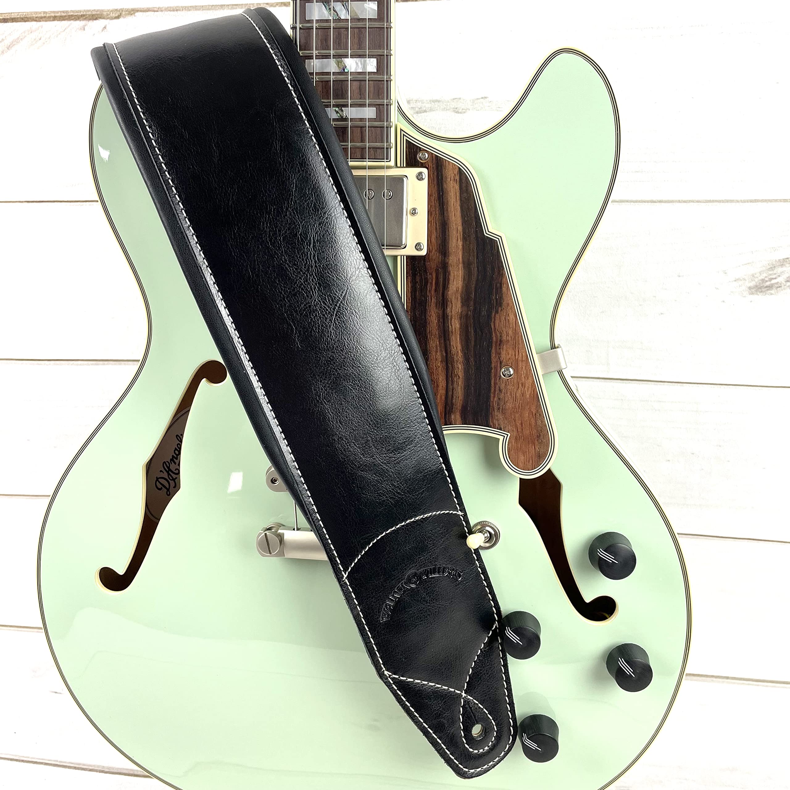 Walker & Williams B4B Xl Extra Long 4    Wide Premium Classic Black Signature Grain Leather Padded Guitar Strap Up To 58'' For A