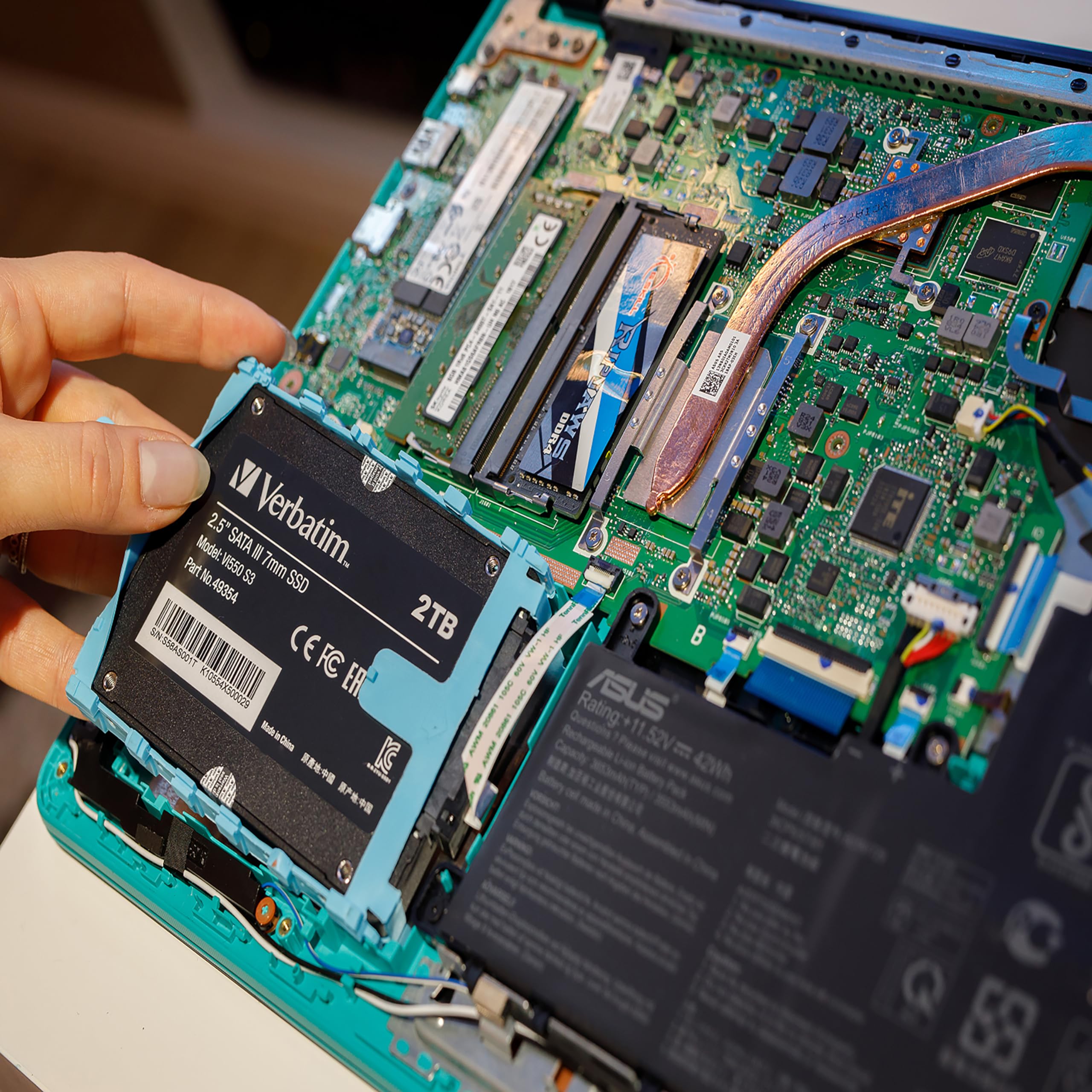 Verbatim 2Tb Vi550 2.5 Internal Solid State Drive Ssd Sata Iii Interface With 3D Nand Technology