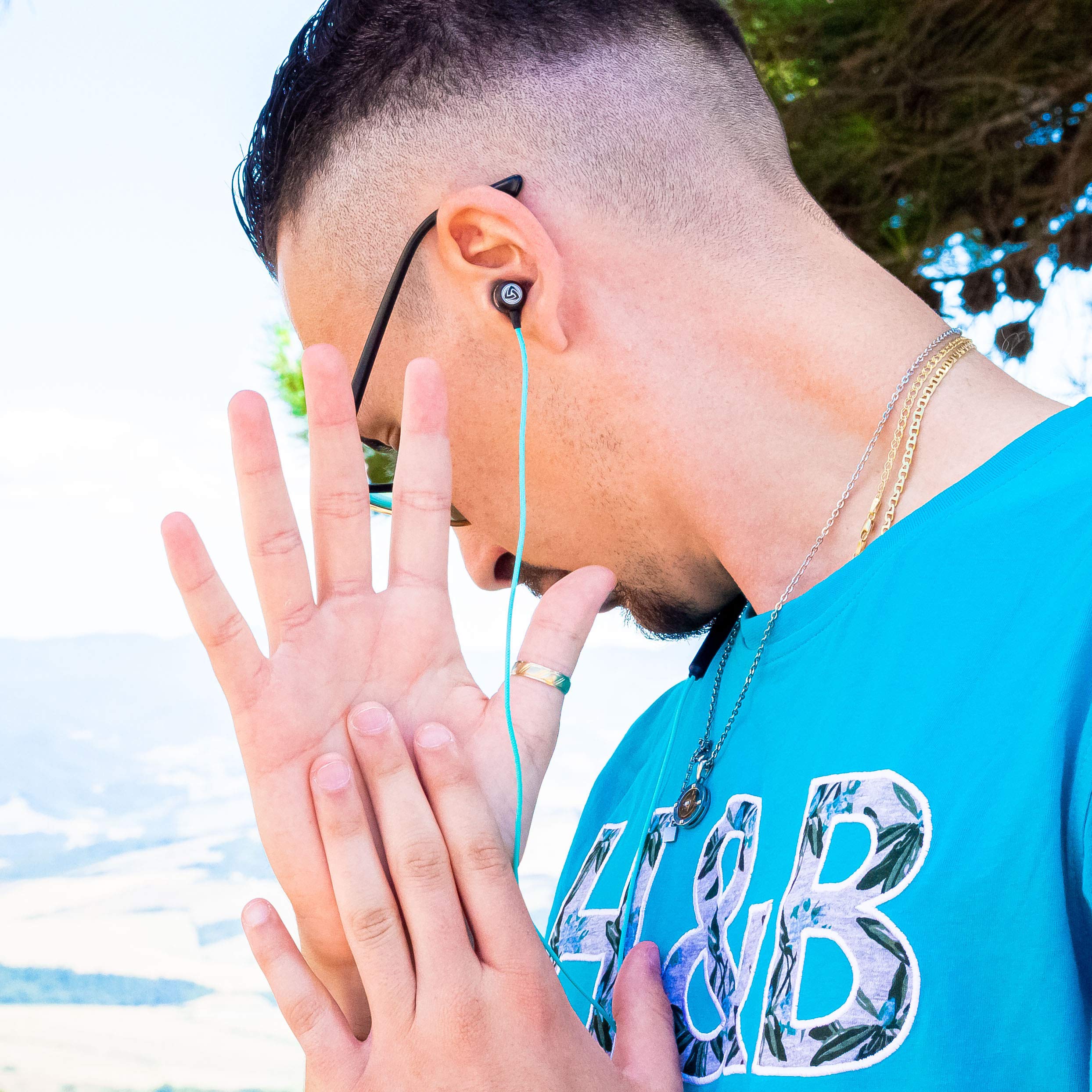 Ludos Clamor Wired Earbuds In-Ear Headphones, 5 Years Warranty, Earphones With Mic, Noise Isolating Ear Buds, Memory Foam For Ip