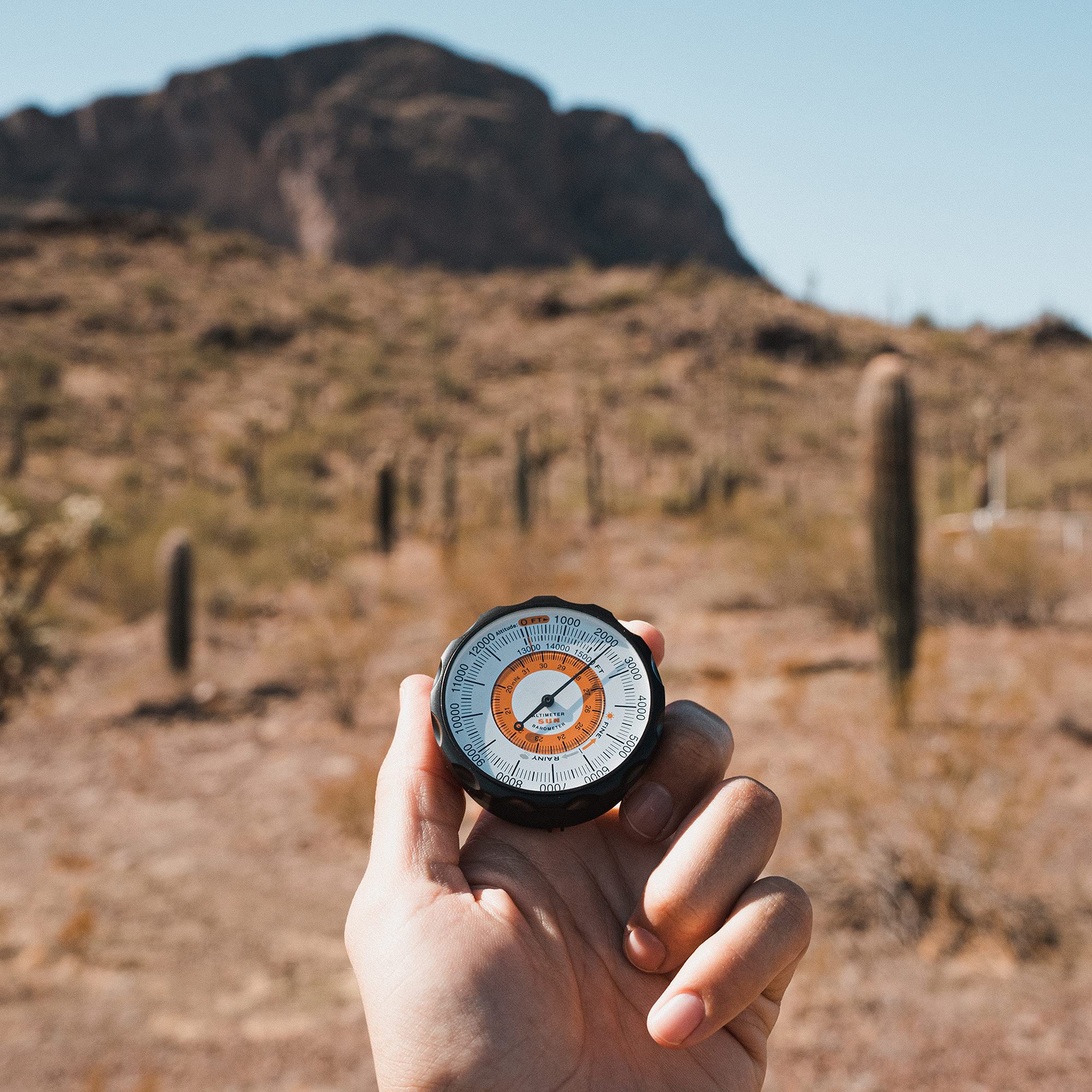 Sun Company Altimeter 202   Battery Free Altimeter And Barometer | Weather Trend Indicator With Soft Leather Case | Reads Altitu