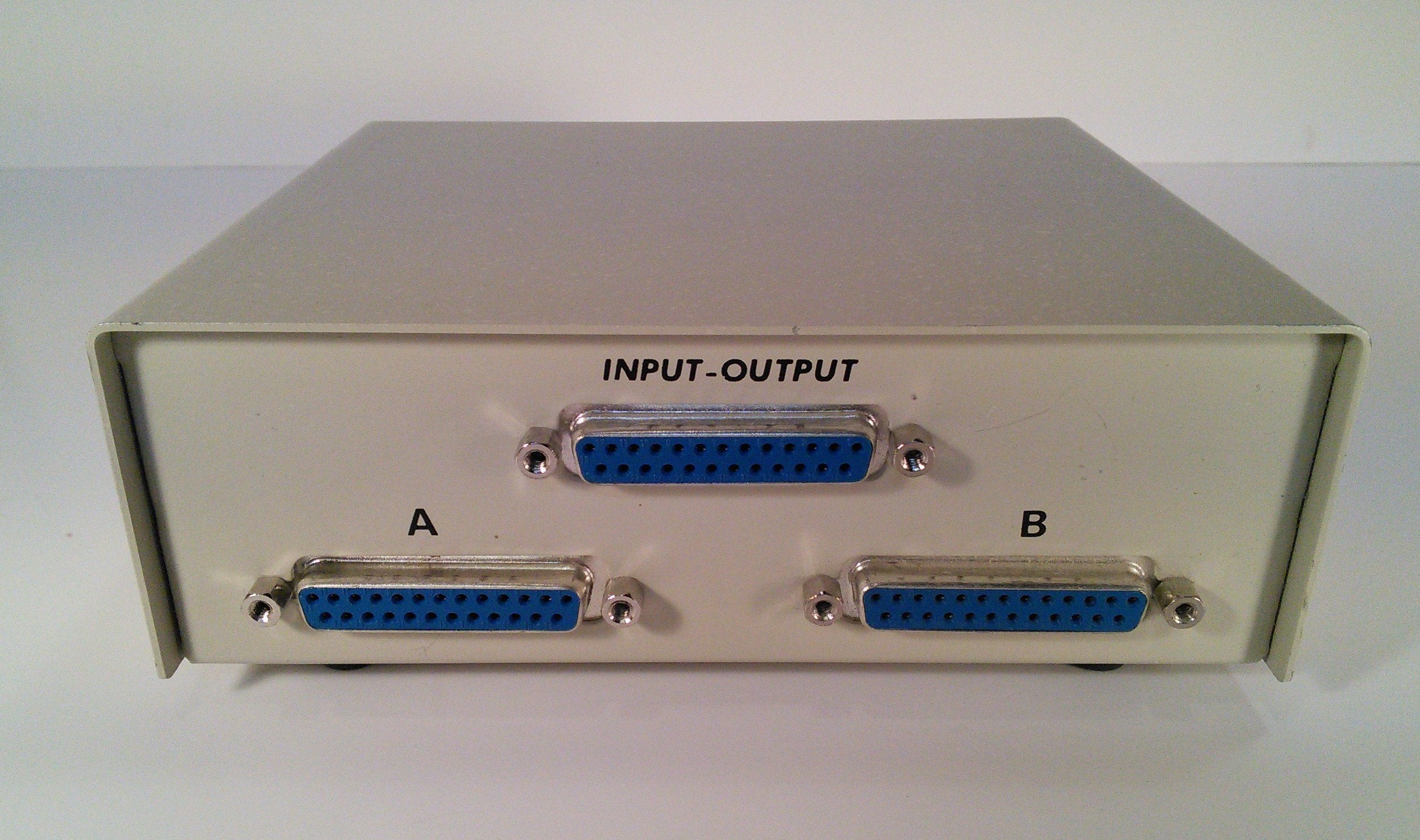 Ab 2 Way Switch Box, Db25 Female