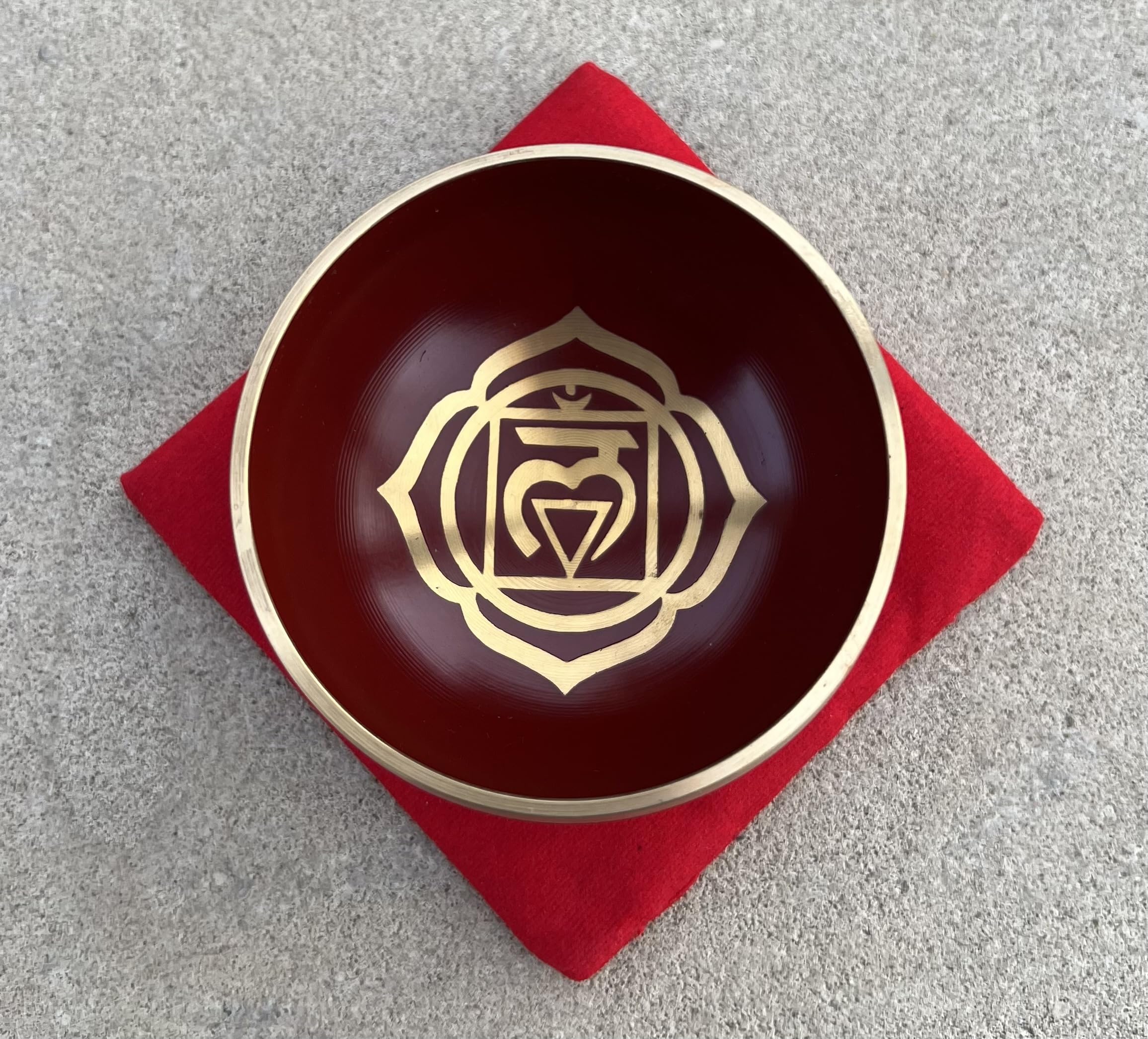 Dharmaobjects Tibetan Root Chakra Premium Palm Size Singing Bowl Gift Box Set
