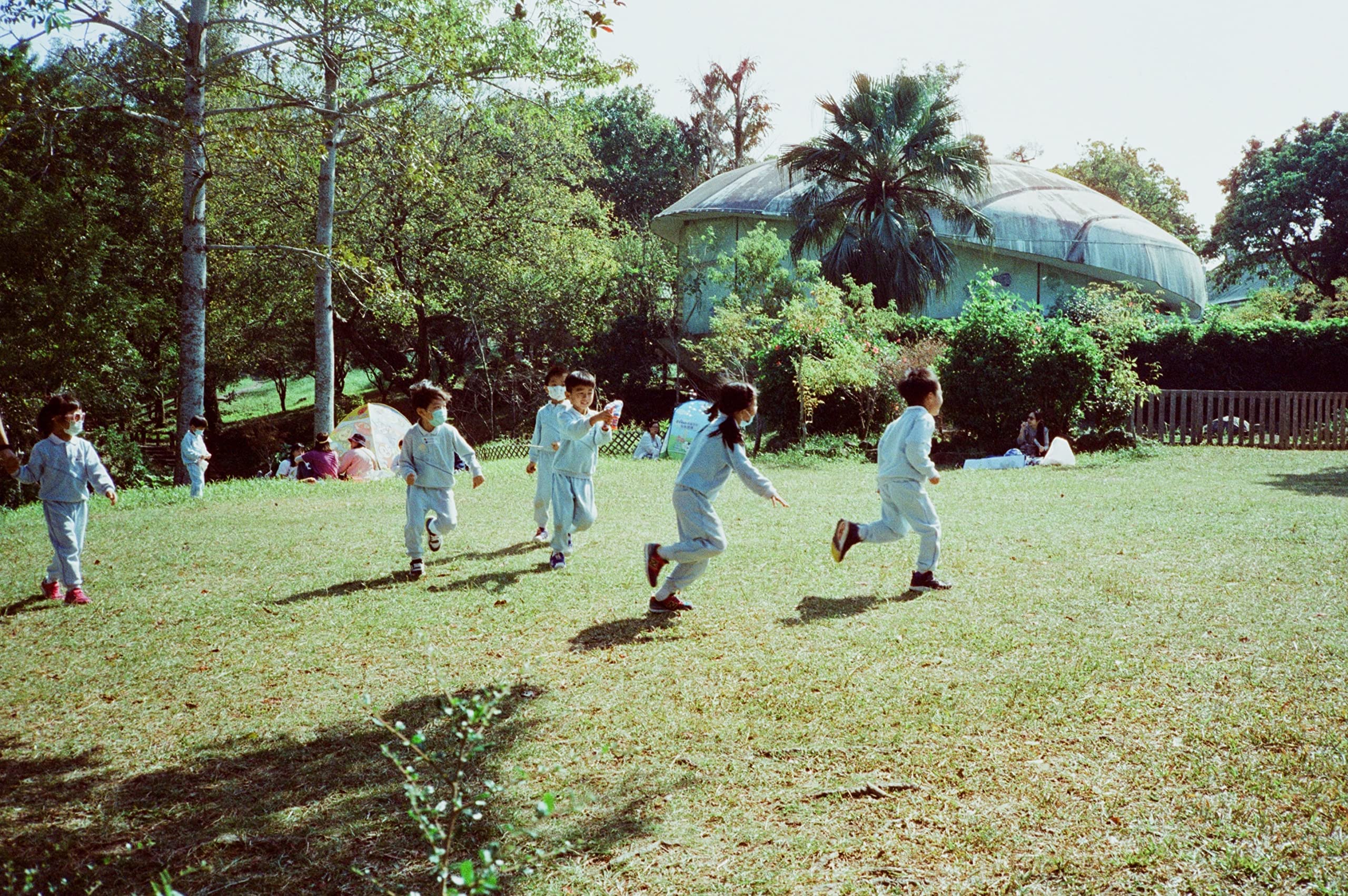 Reto Amber D400 35Mm Color Negative Cine Film, 27 Exposures, Iso400, 135, Cinematic, Motion Picture Style, C41 Process