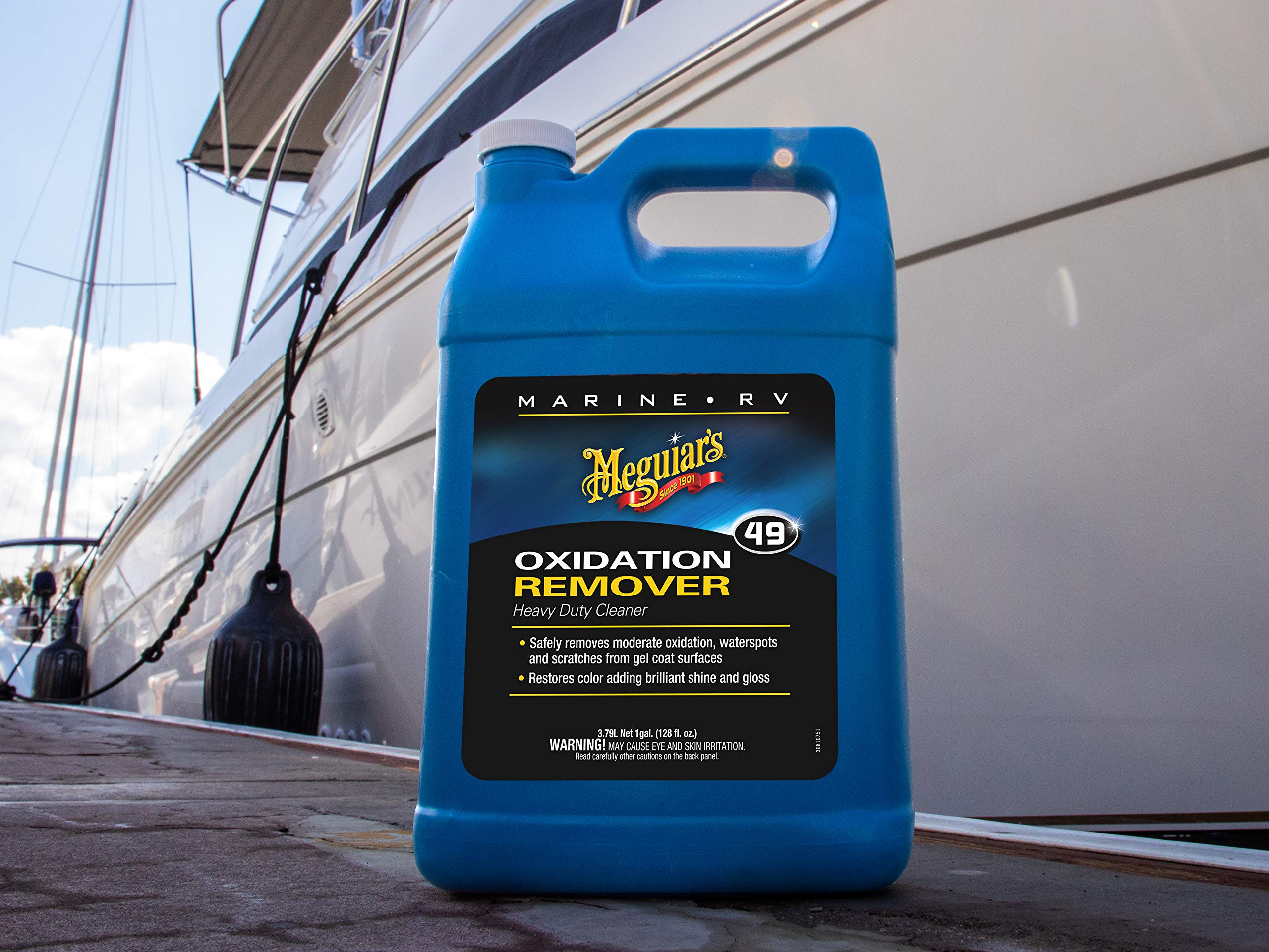 Meguiar'S M4901 Marine/Rv Heavy Duty Oxidation Remover - 1 Gallon Container (Packaging May Vary),WBAUVB0009IQY3U