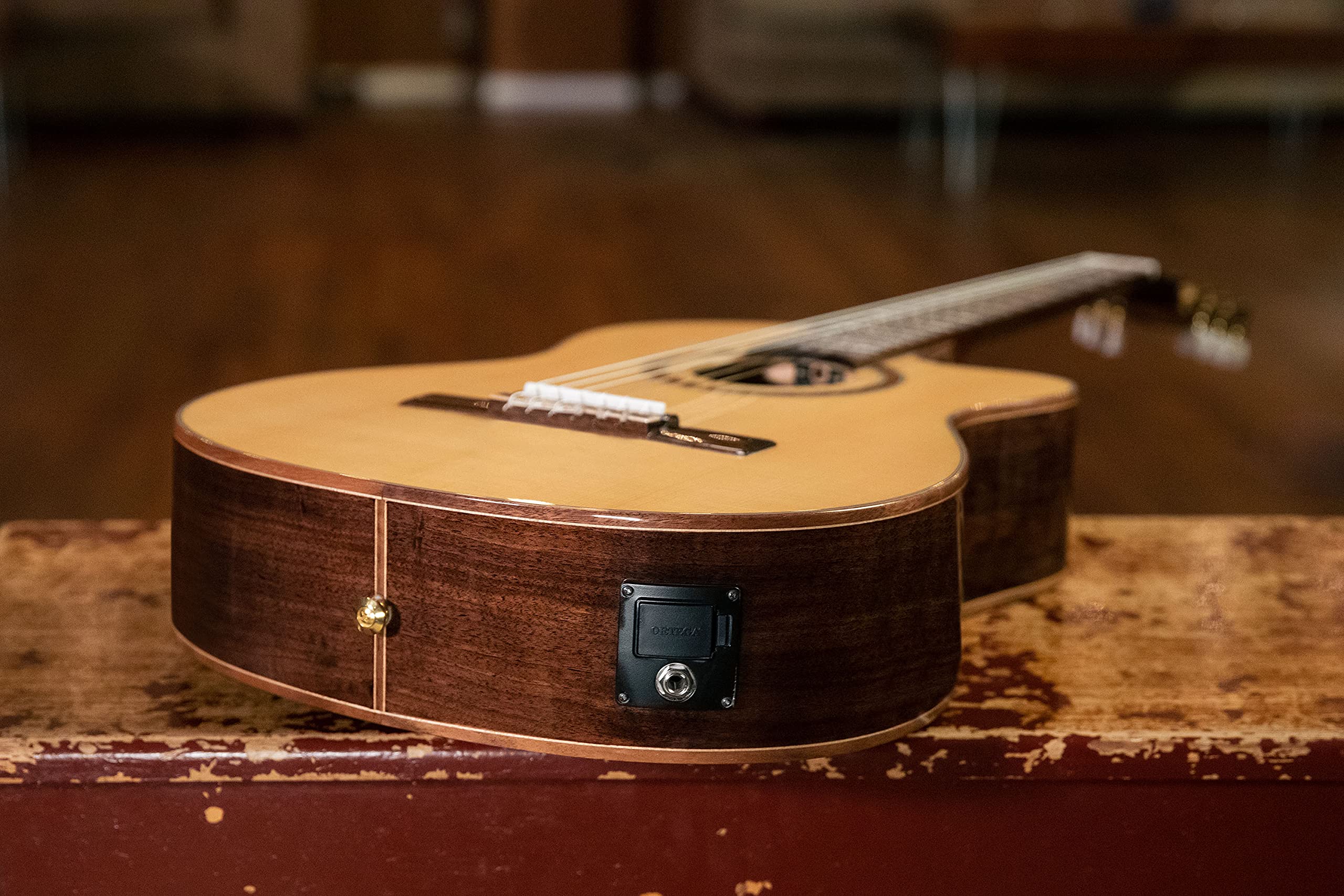 Ortega Guitars 6 String Performer Series Solid Top Medium Neck Acoustic-Electric Nylon Classical Guitar W/Bag, Right (Rce159Mn)