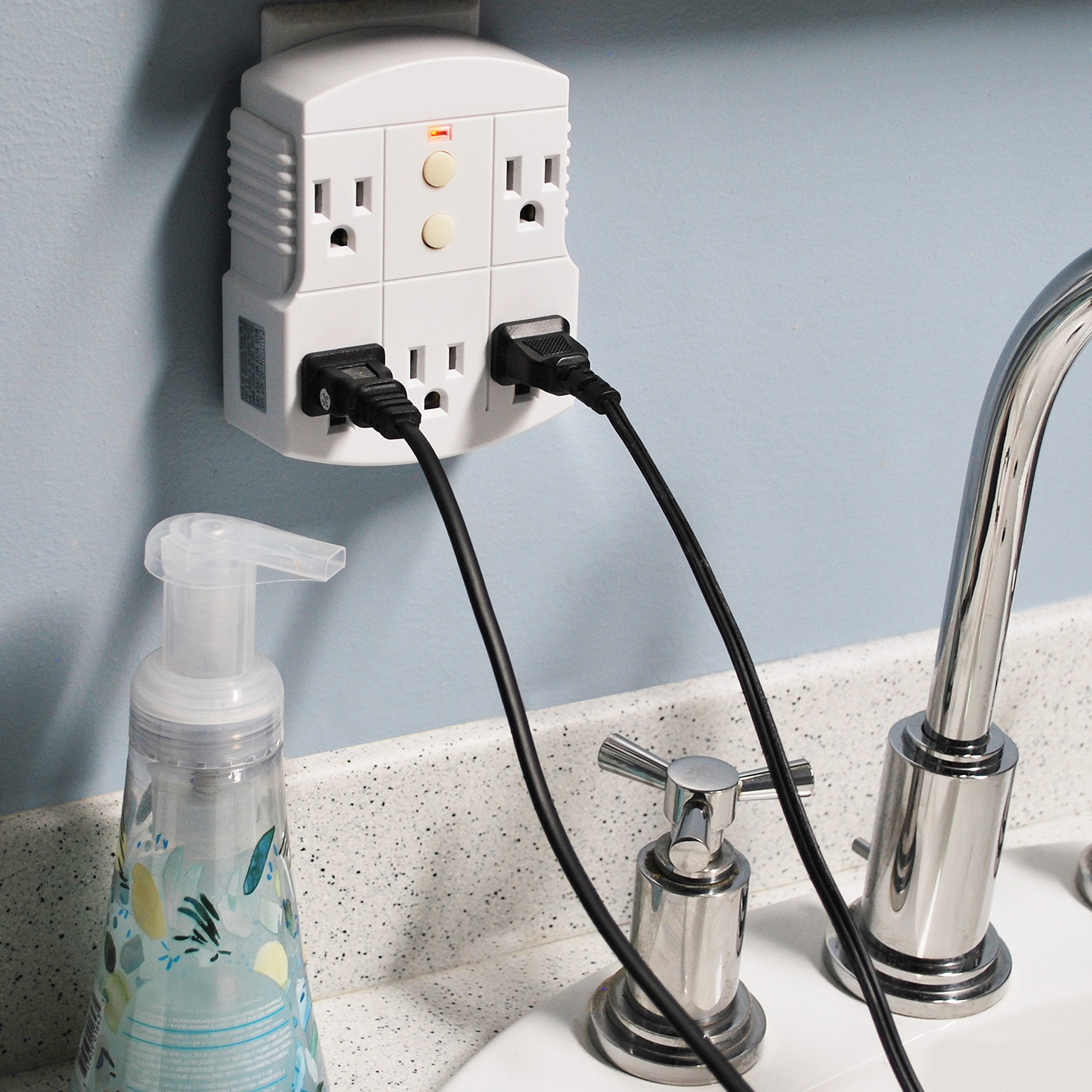 Tower Manufacturing 30440003 Auto Reset 15 Amp Grounded 3 Prong Gfci 5 Outlet Adapter, White