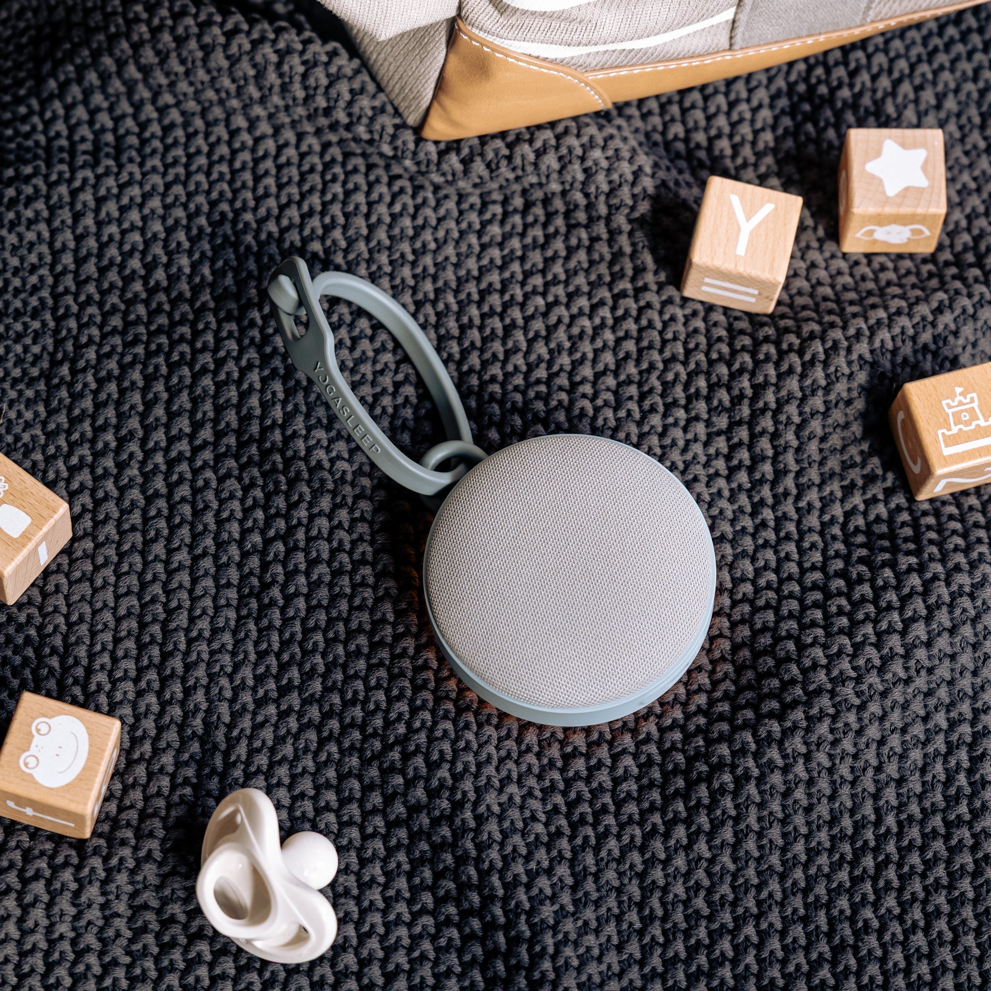 Hushh 2 Portable Sound Machine