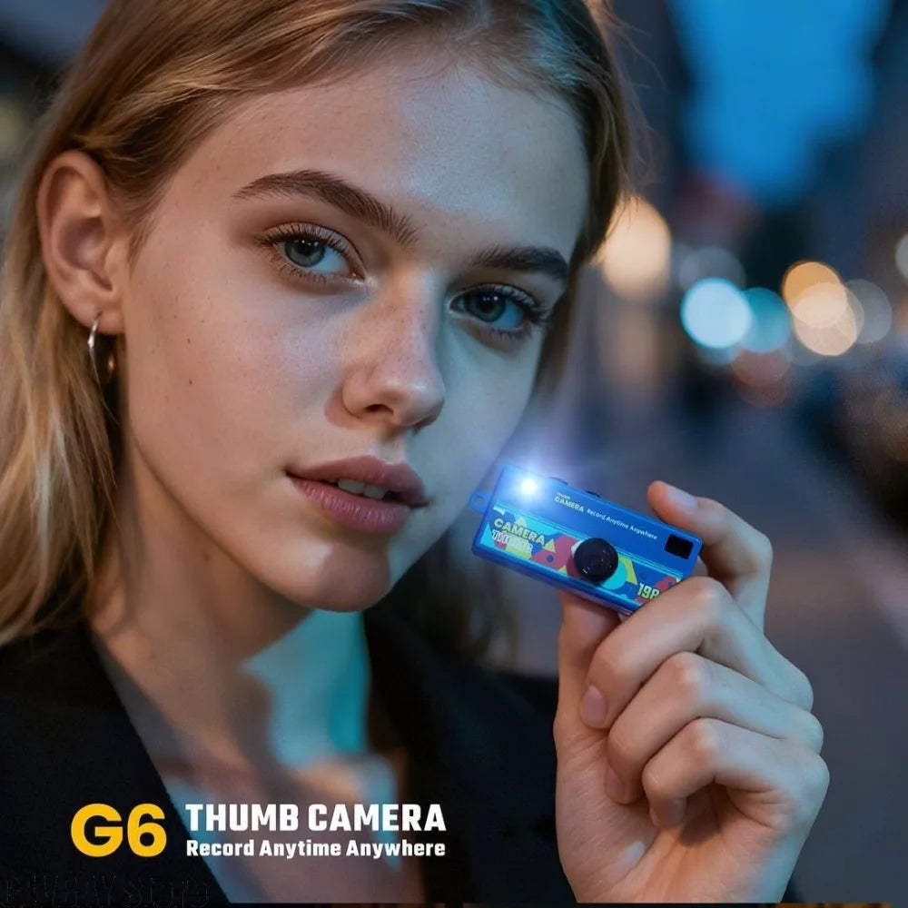 Retro 1984 Thumb Camera Mini Keychain Backpack Portable CCD Digital Camera Instant Camera